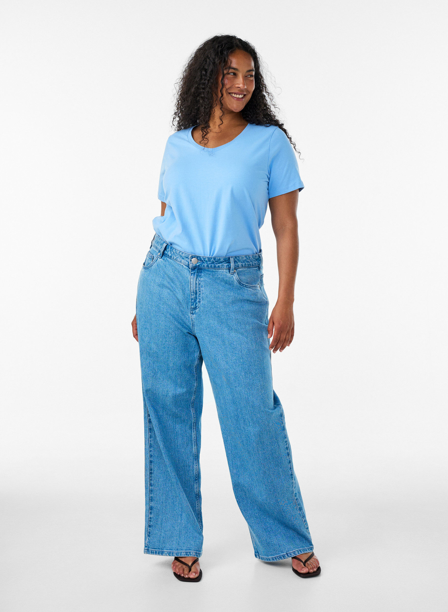 ZizzifashionBasic plain cotton t-shirt, Light Blue, Model image number 1