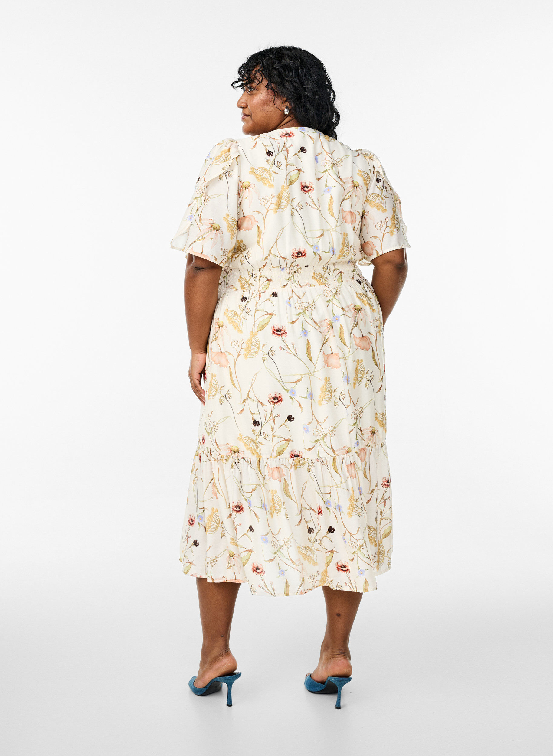 Zizzifashion Floral midi dress with an A-line shape, Beige, Model image number 2