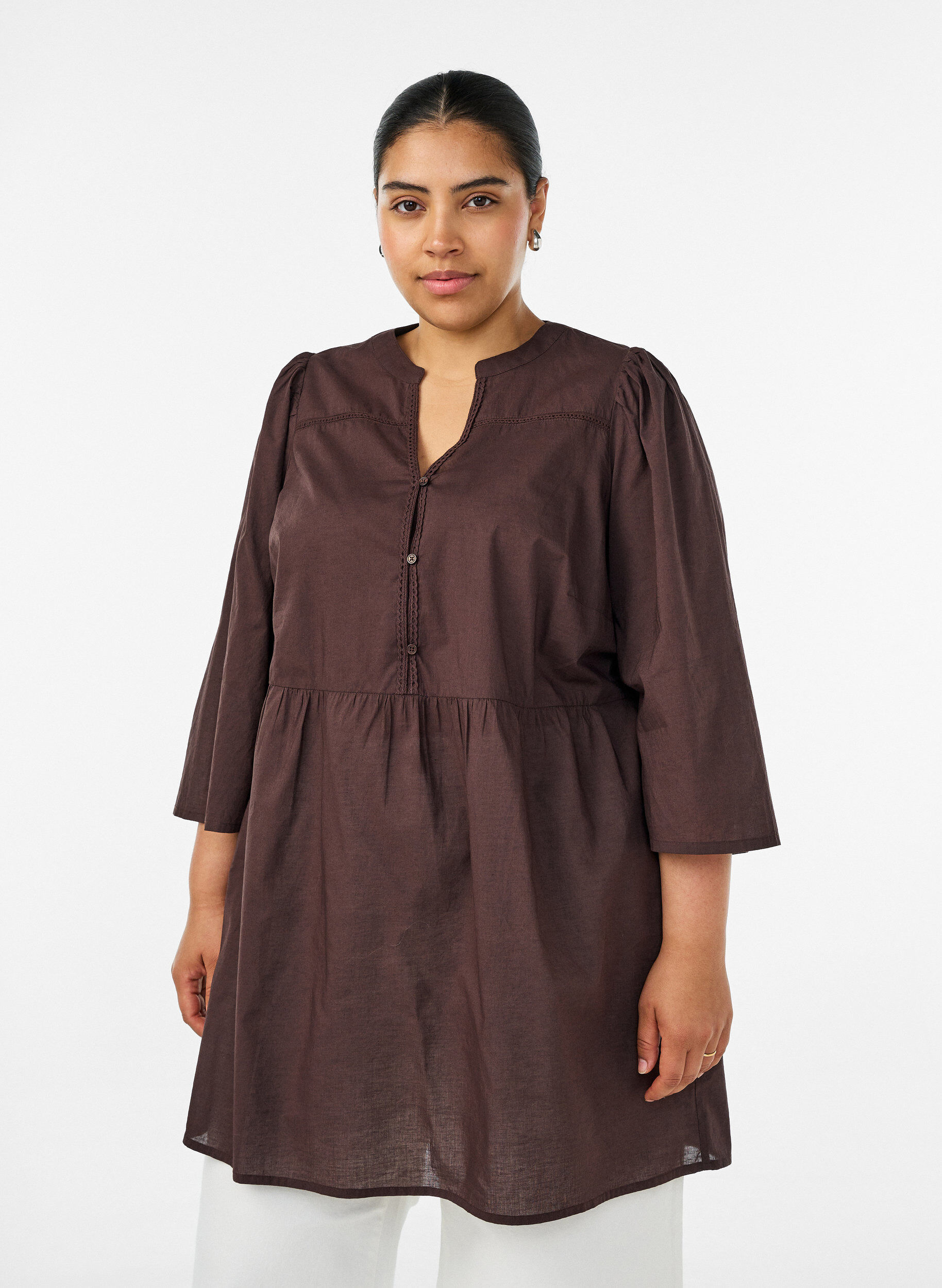 Zizzifashion Cotton tunic with a V-neck and crochet trim, Brown, Model image number 0