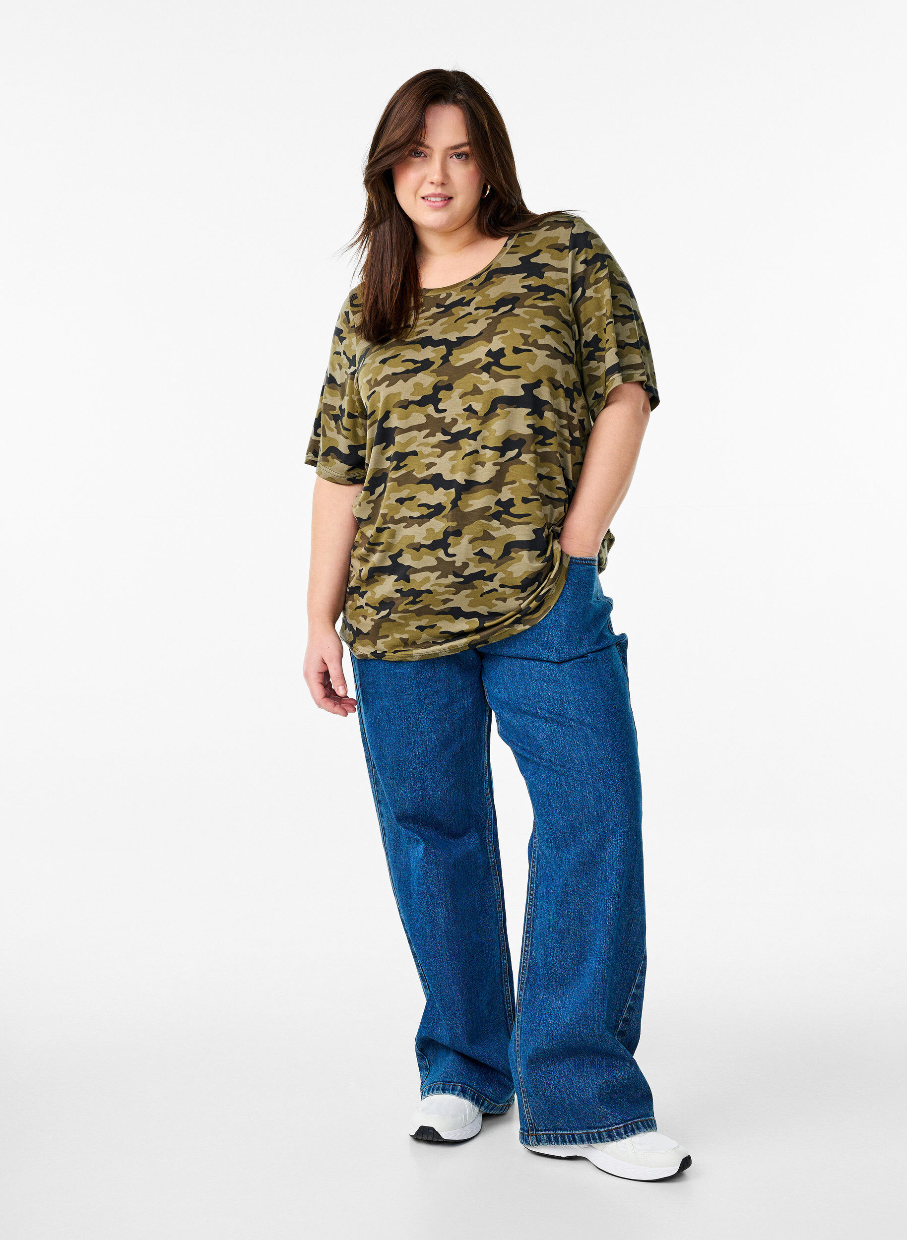 Zizzifashion T-shirt with TENCEL&trade; Lyocell and camouflage print, Green, Model image number 1