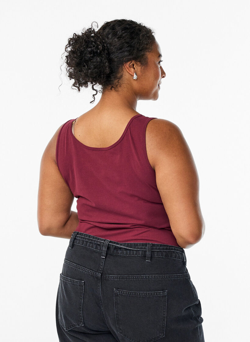 Solid color basic top in cotton, Dark Bordeaux, Model image number 2