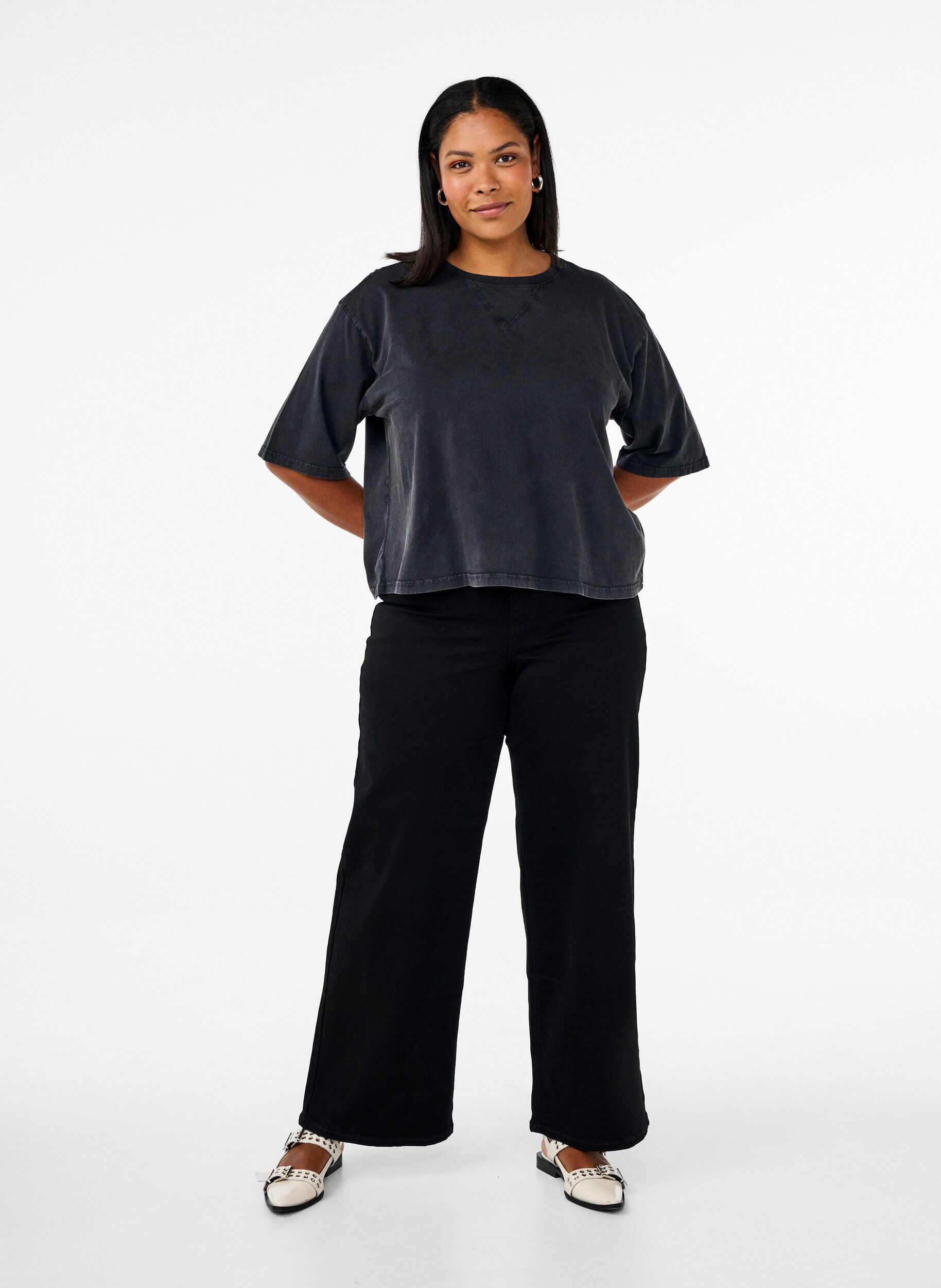 Zizzifashion Boxy T-shirt in organic cotton, Grey, Model image number 1