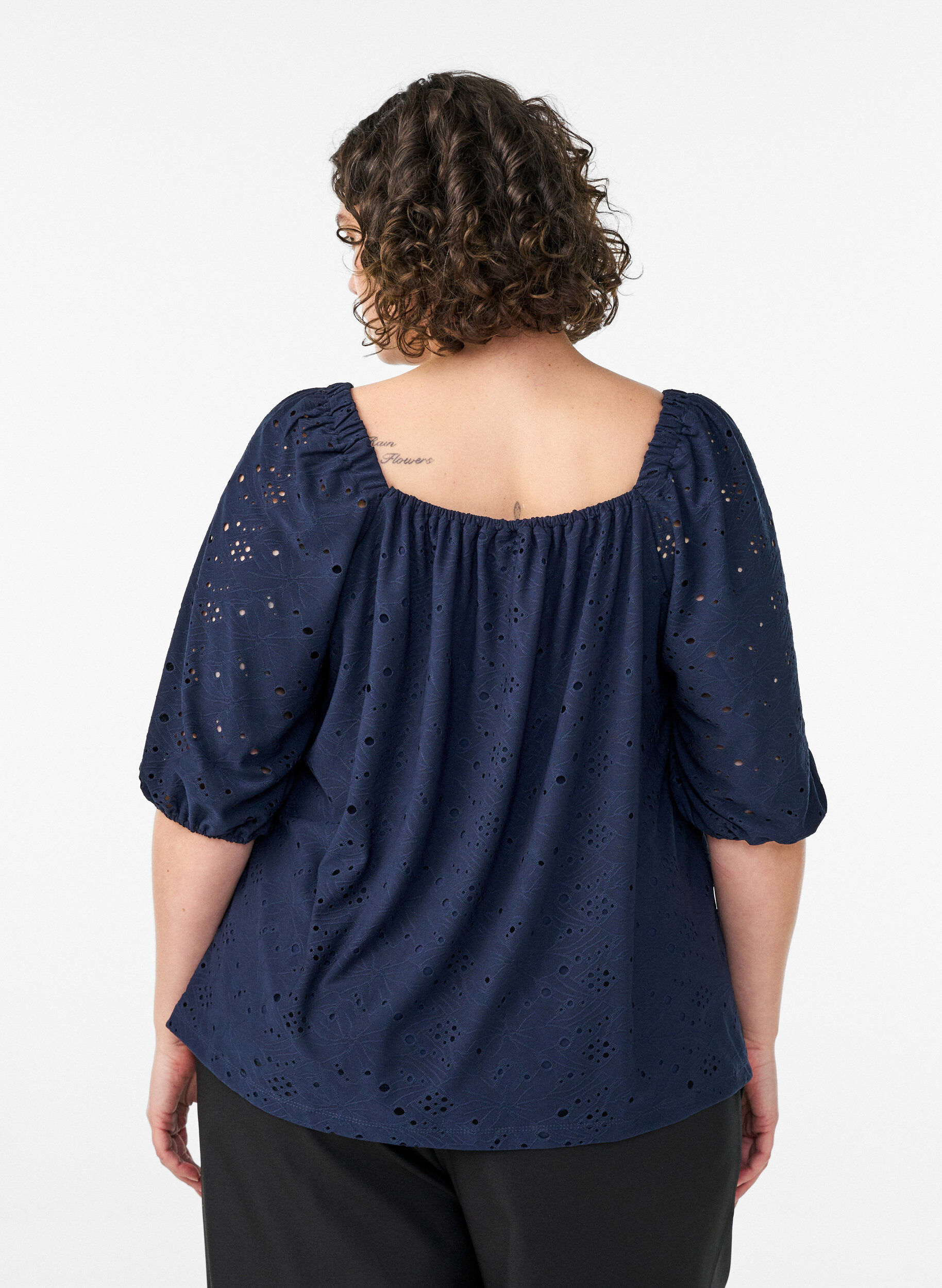 Zizzifashion Blouse with short puff sleeves and an openwork pattern, Blue, Model image number 2