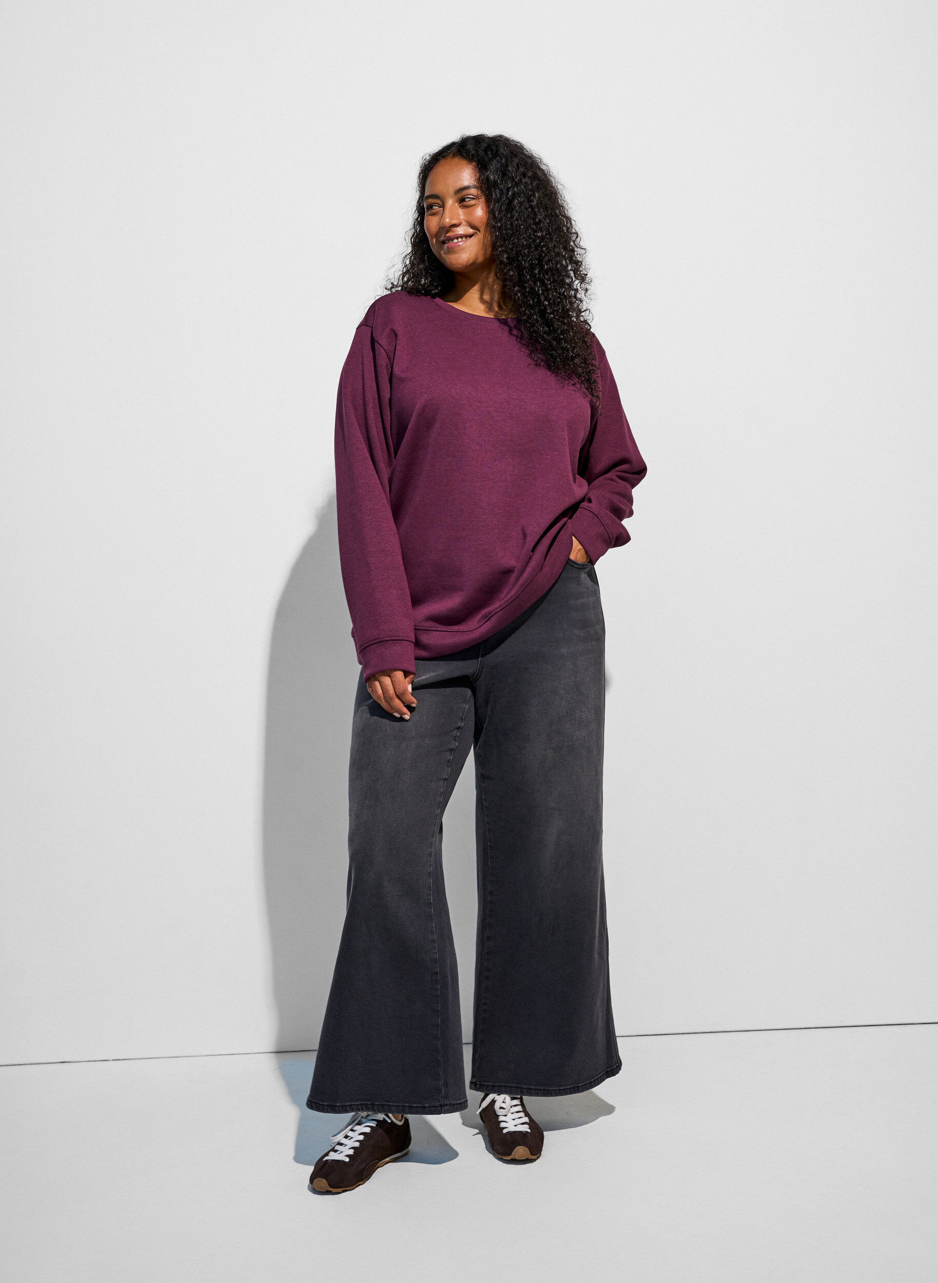 ZizzifashionSweatshirt with crew neck, Red, Model image number 1