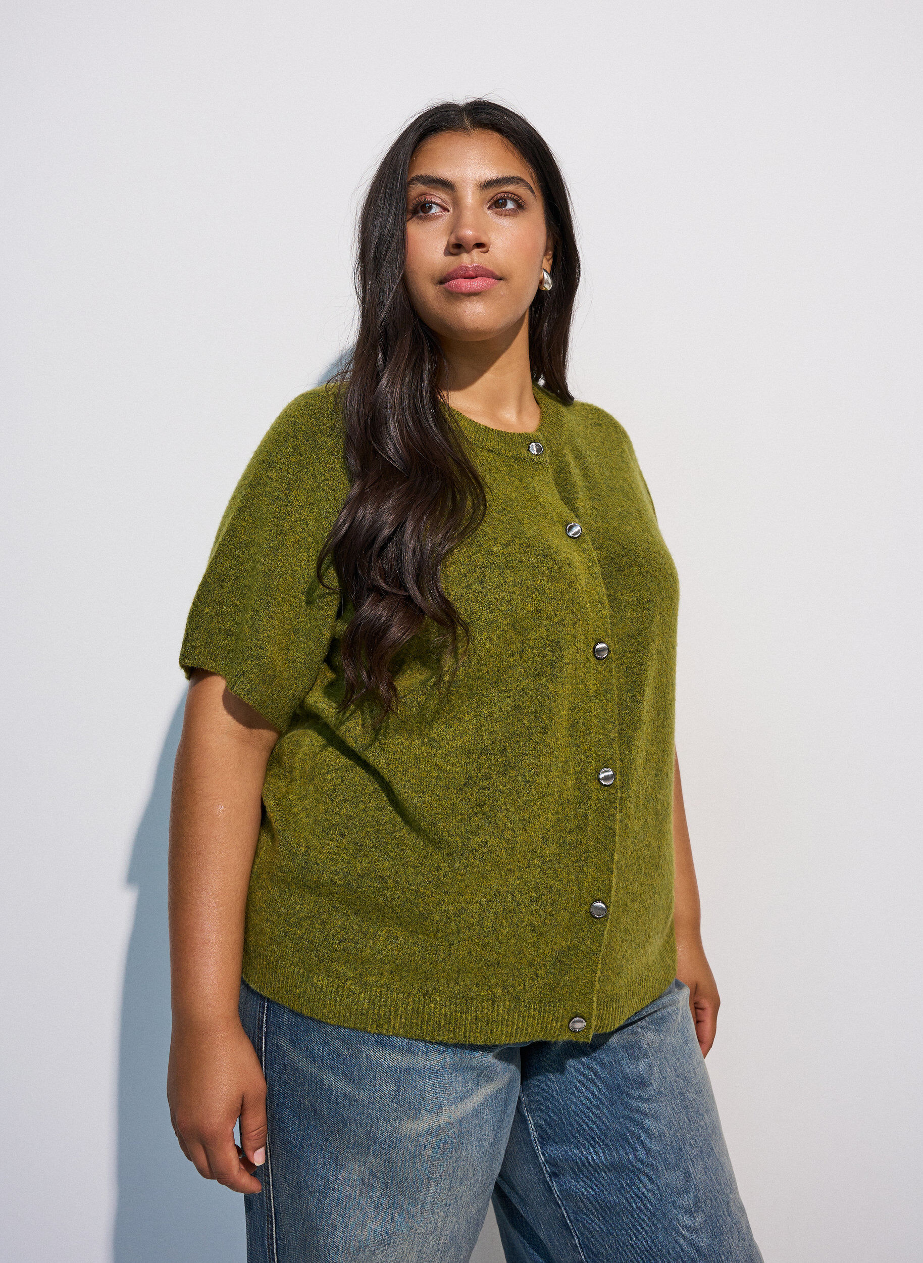 Knit cardigan with short sleeves, Green, Model