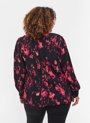 Long-sleeved, printed viscose blouse, Black Pink AOP, Model image number 1