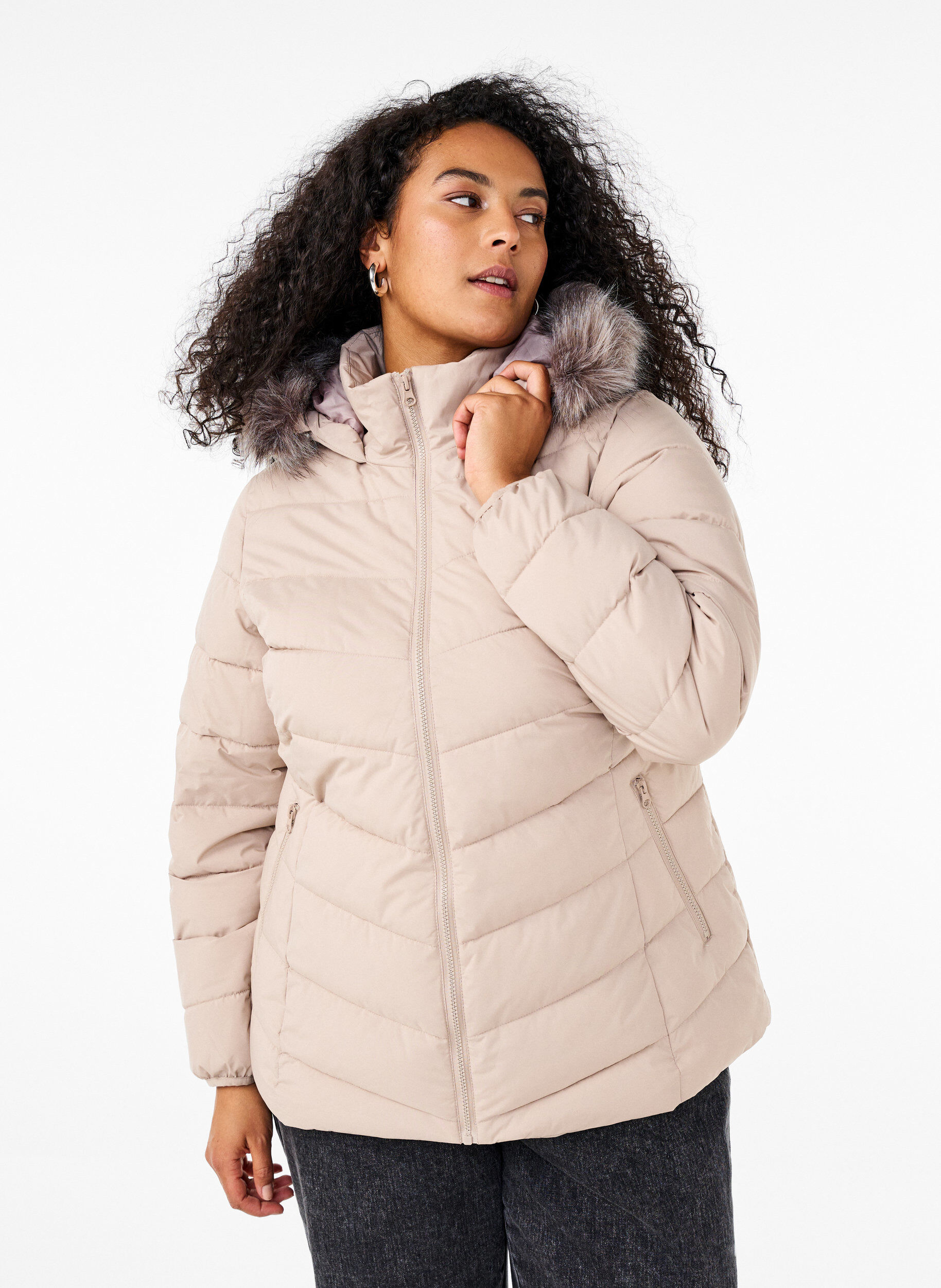 Short puffer jacket with hood, Beige, Model