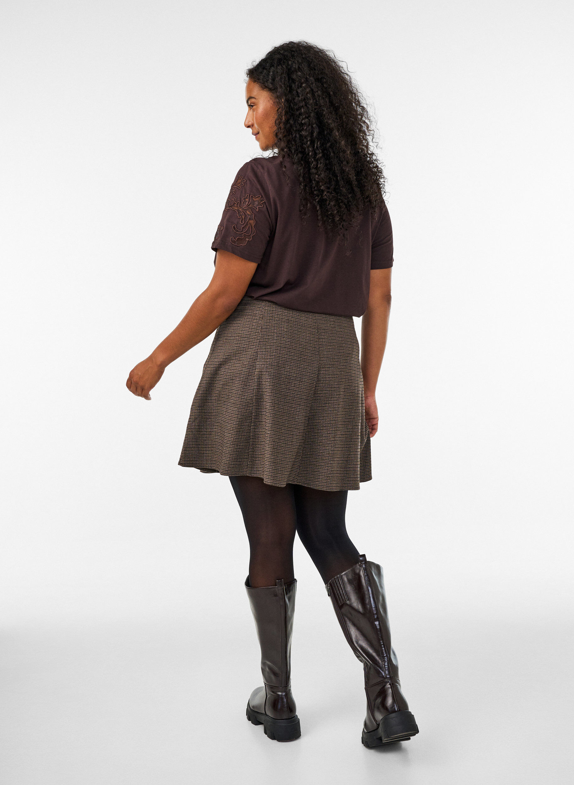ZizzifashionSmall check A-line skirt, Brown, Model image number 2