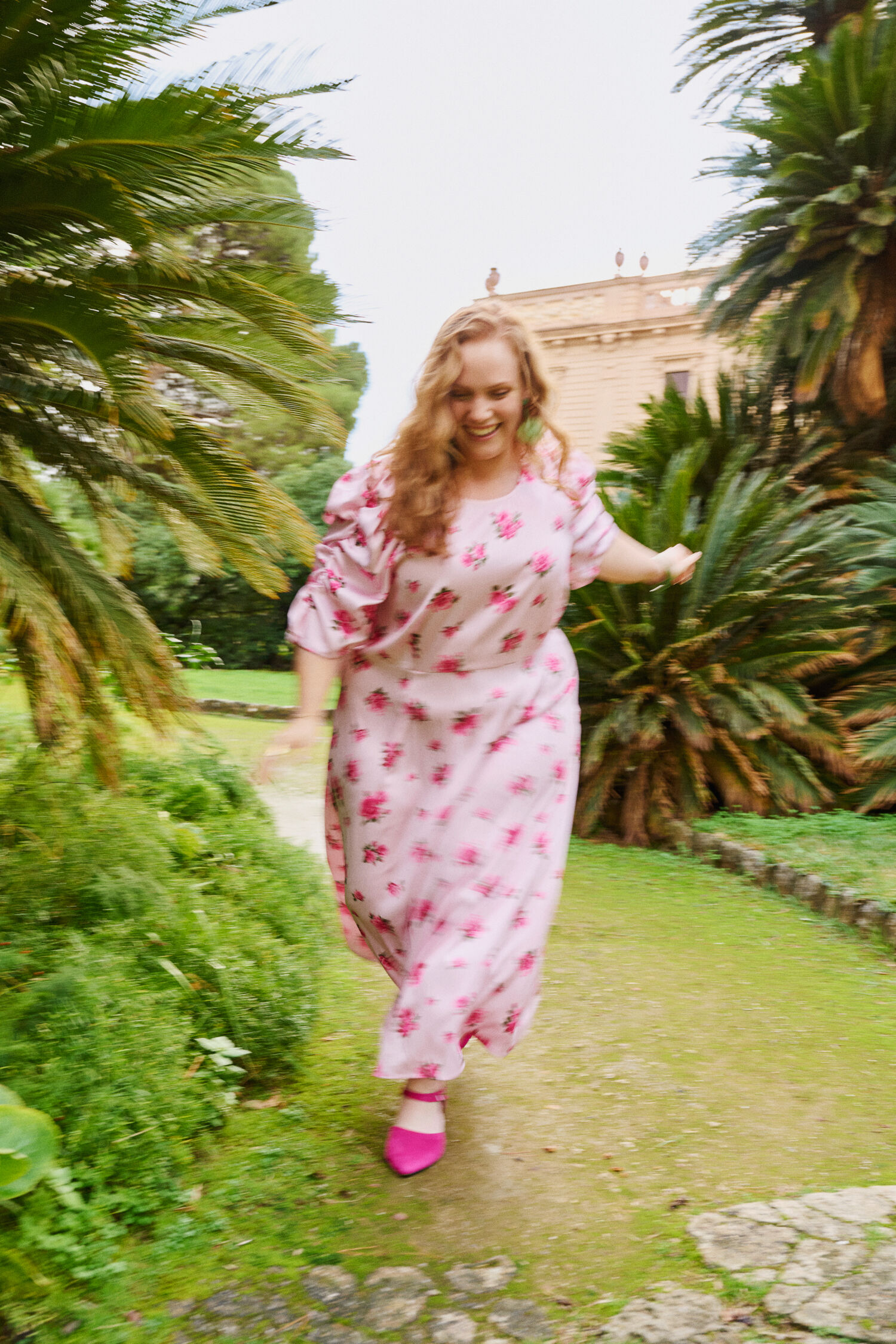 Zizzifashion Floral wrap dress, , Model