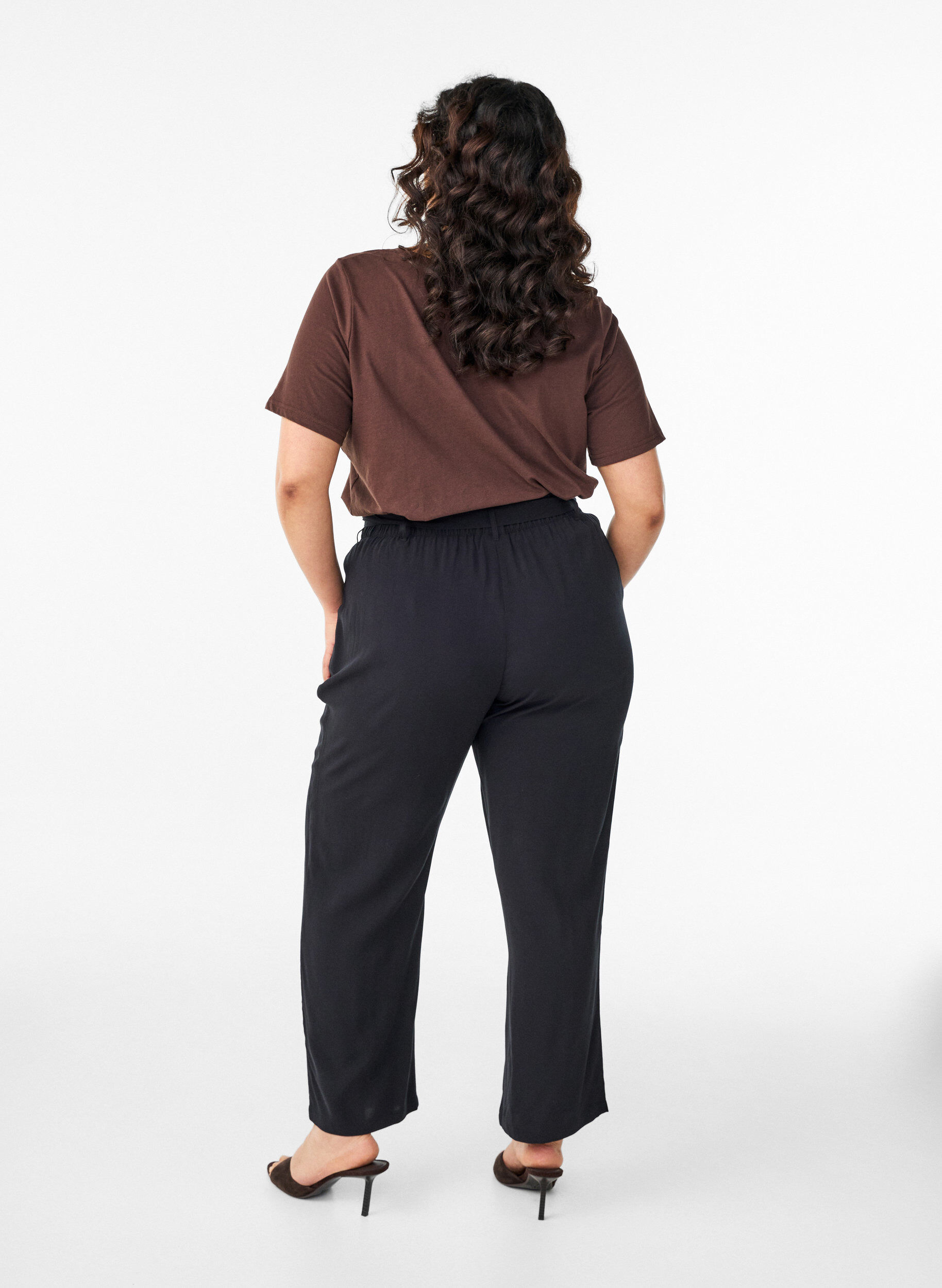 Zizzifashion High-waisted viscose trousers, Black, Model image number 1