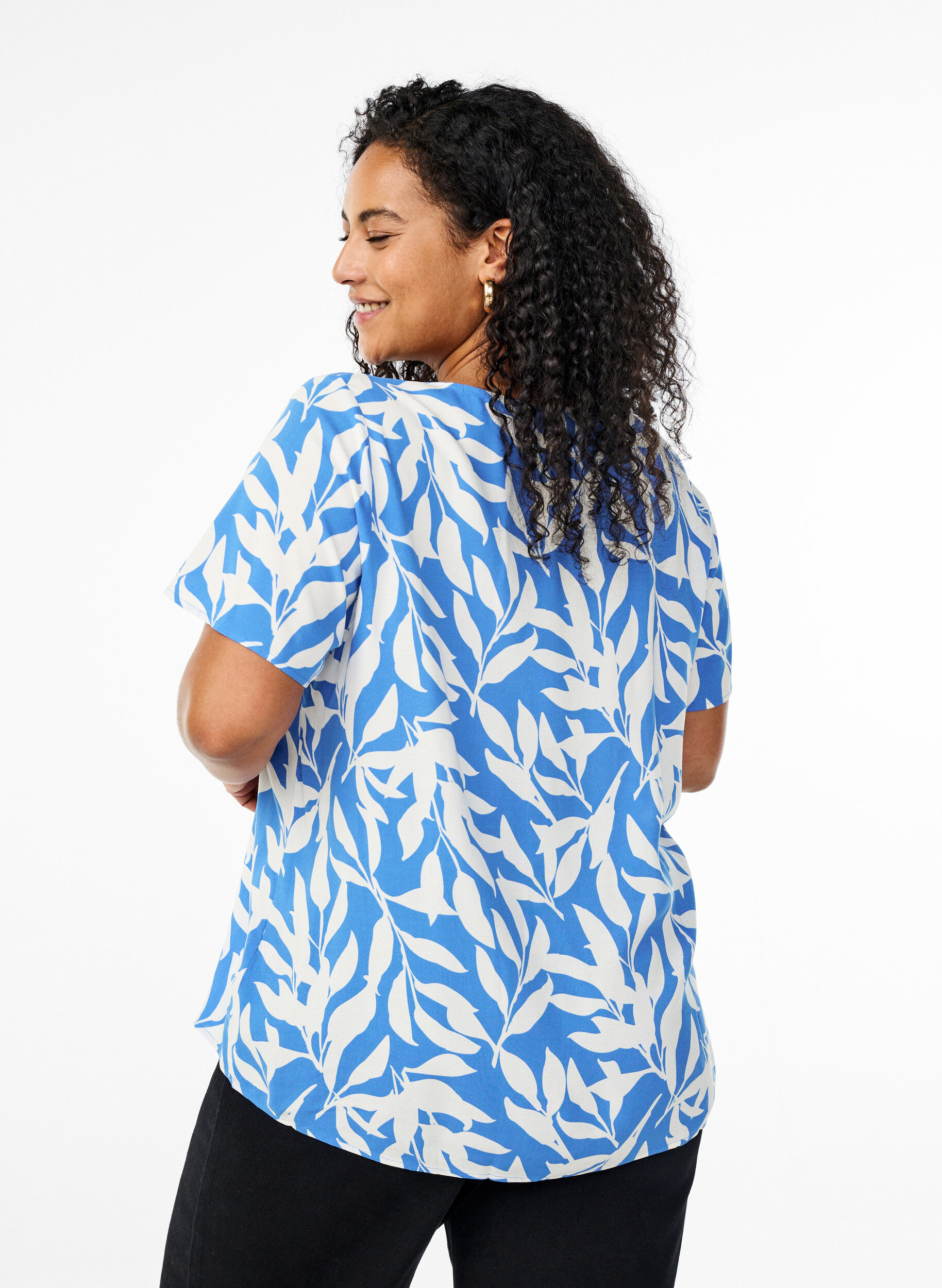 Zizzifashion Short sleeve viscose blouse with print, Blue, Model image number 2