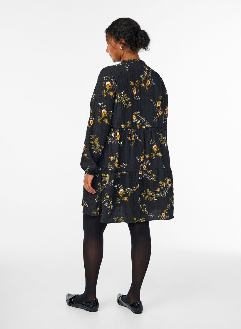 Floral print dress with tie fastening, Black, Model image number 2