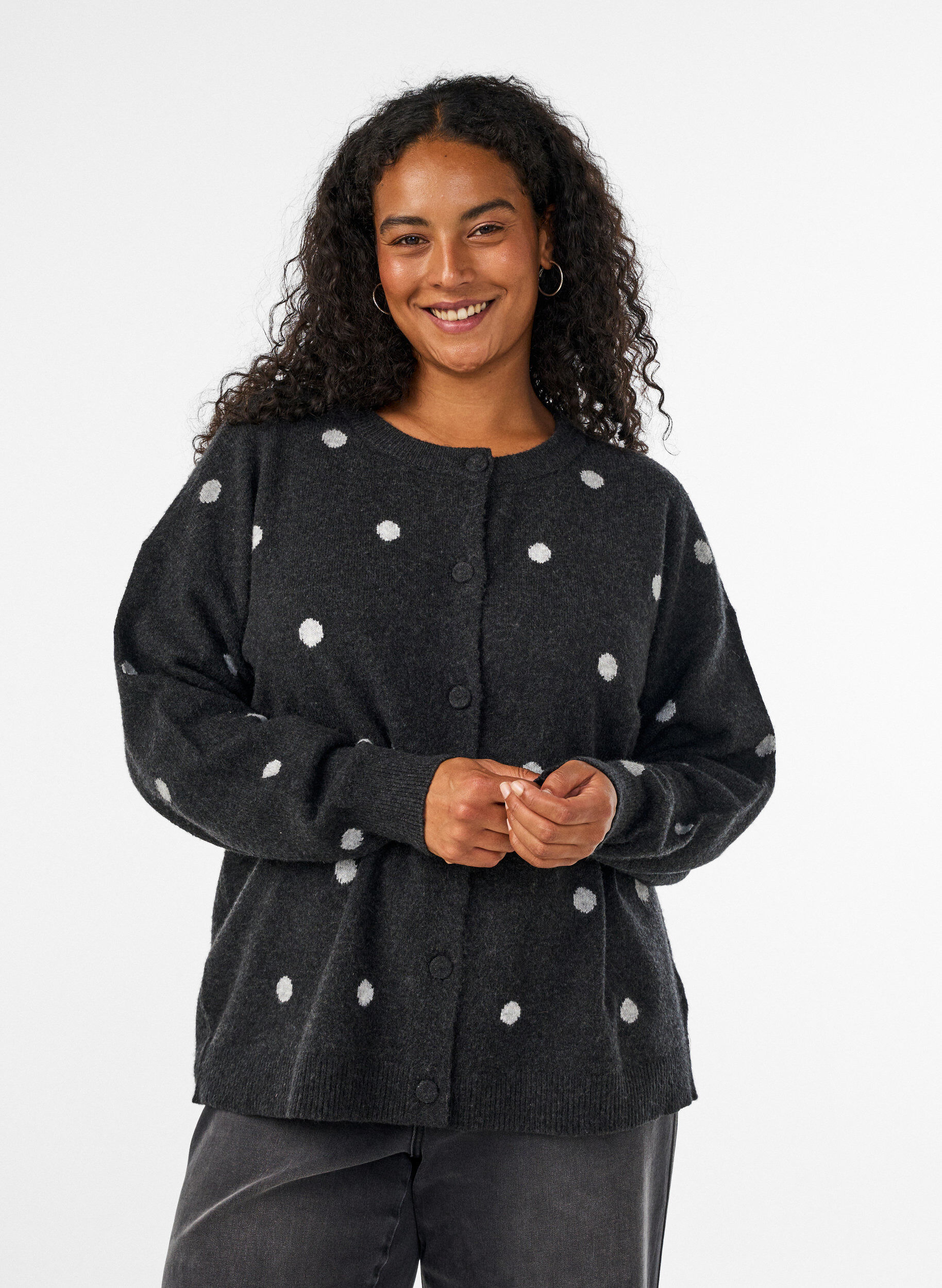 Cardigan with a dotted pattern, Grey, Model