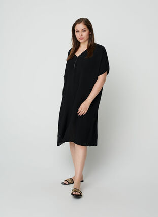 Short-sleeved viscose dress, Black, Model image number 2