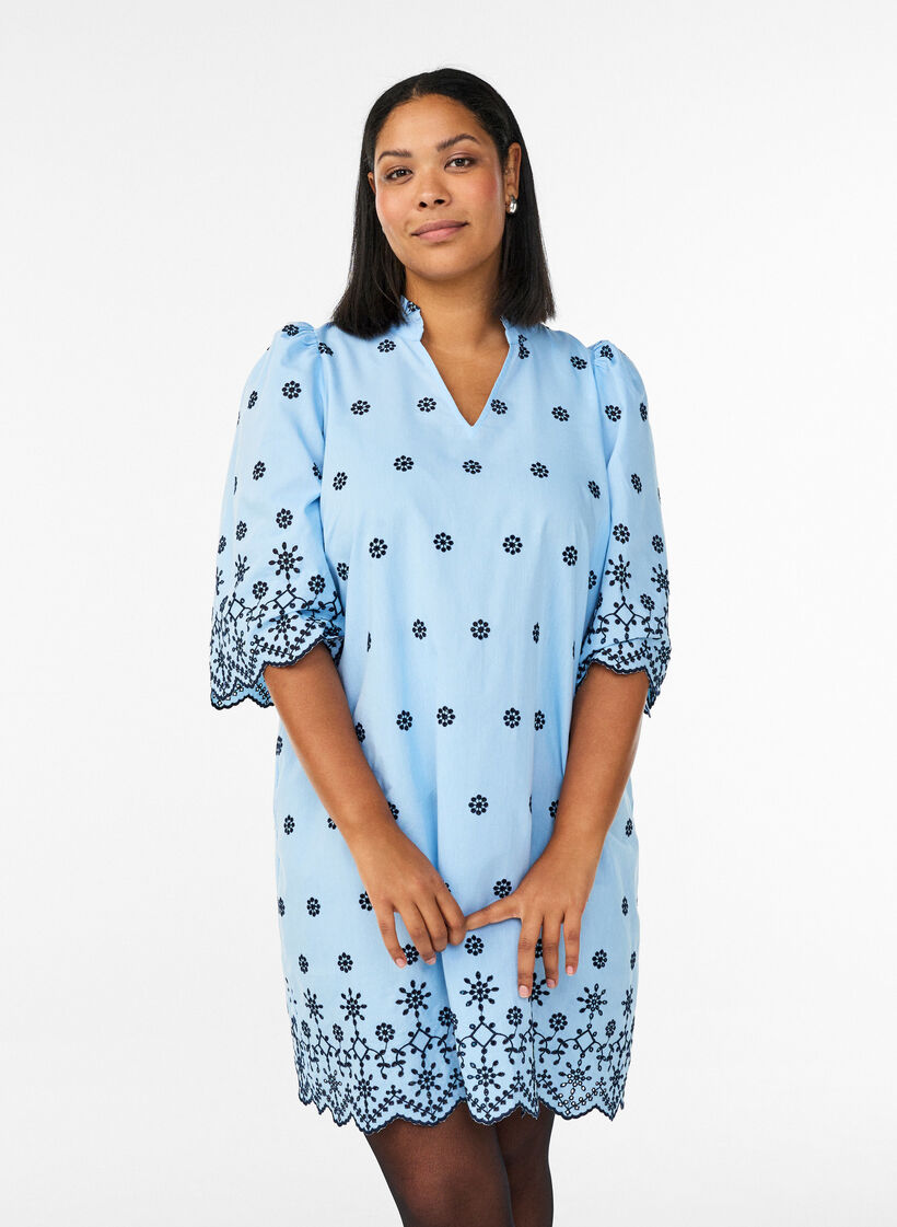 Short dress with an embroidered pattern and 3/4 sleeves, Blue, Model image number 0