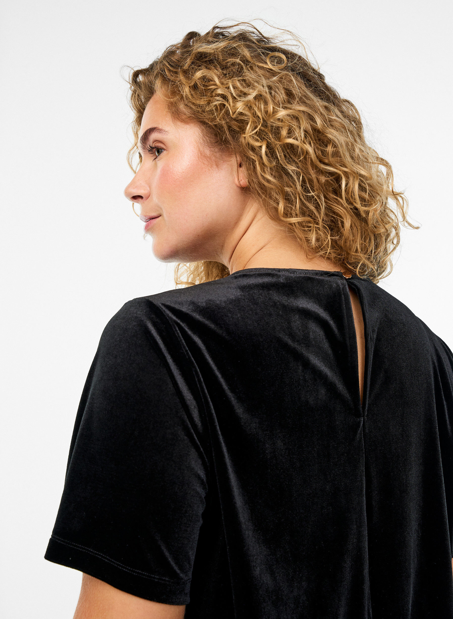 Zizzifashion Short-sleeved velour top, Black, Model image number 3