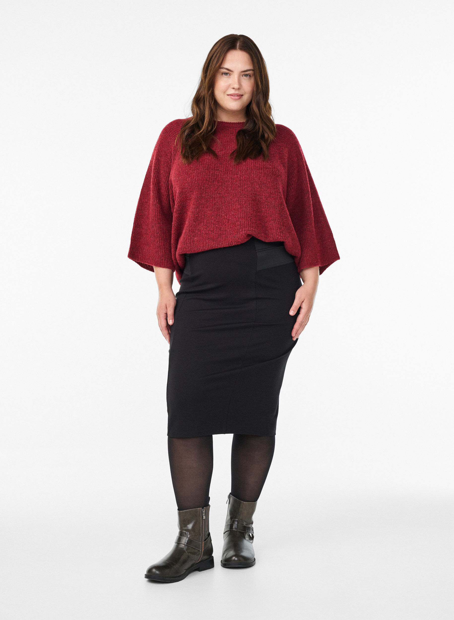 Close-fitting skirt with elasticated waist, Black, Model