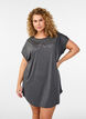 Short sleeve nightgown with text print, Black, Model image number 0