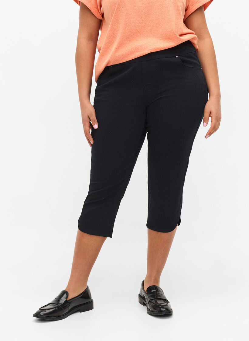 Close fitting cotton blend capris, Black, Model image number 2