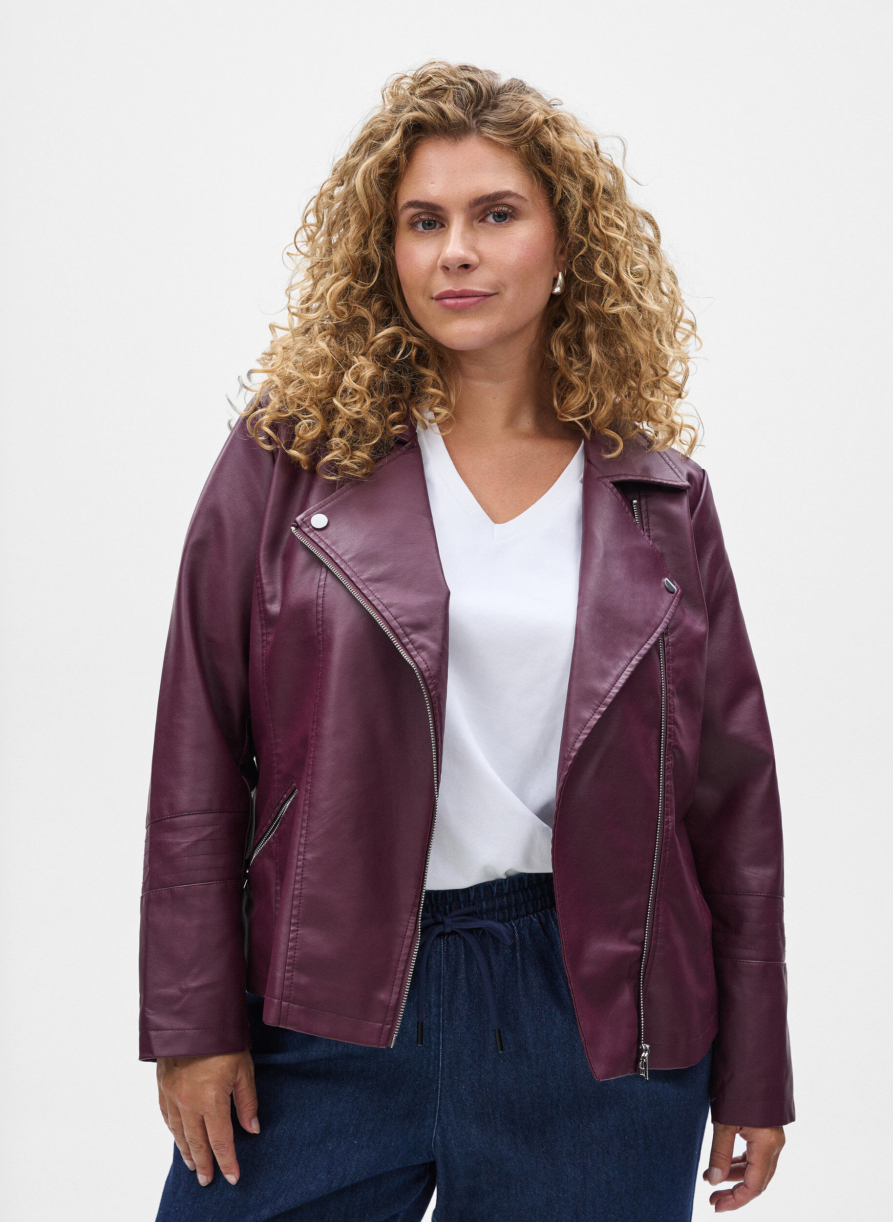 Faux leather biker jacket, Dark Bordeaux, Model