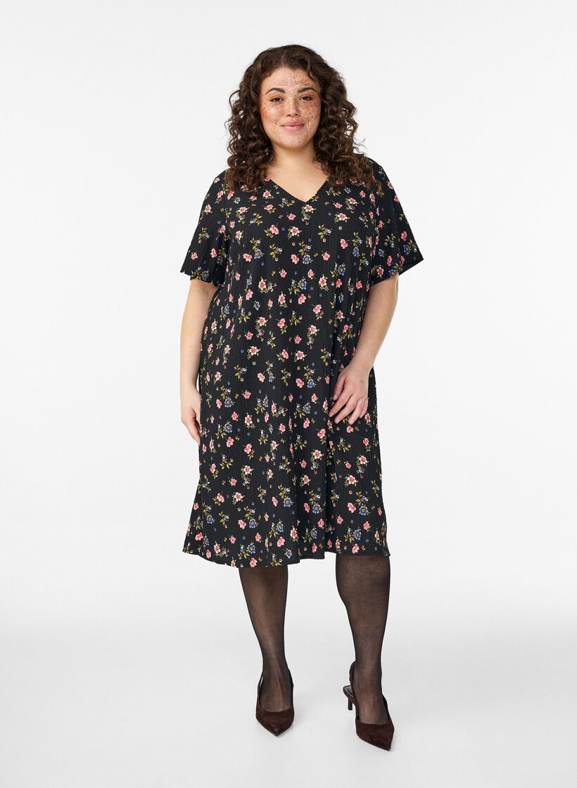 Short-sleeved dress with V-neck, Black, Model image number 0