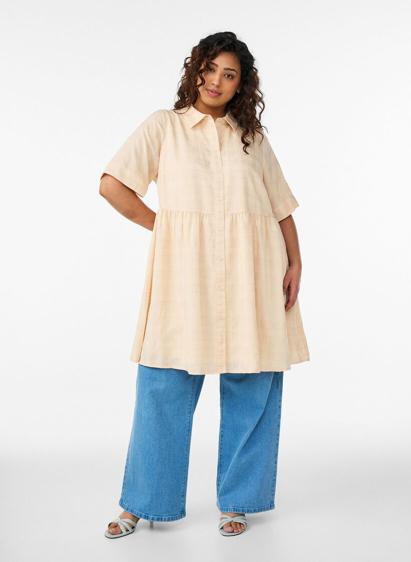 Short shirt dress with a checked texture and 1/2 sleeves, Yellow, Model image number 1