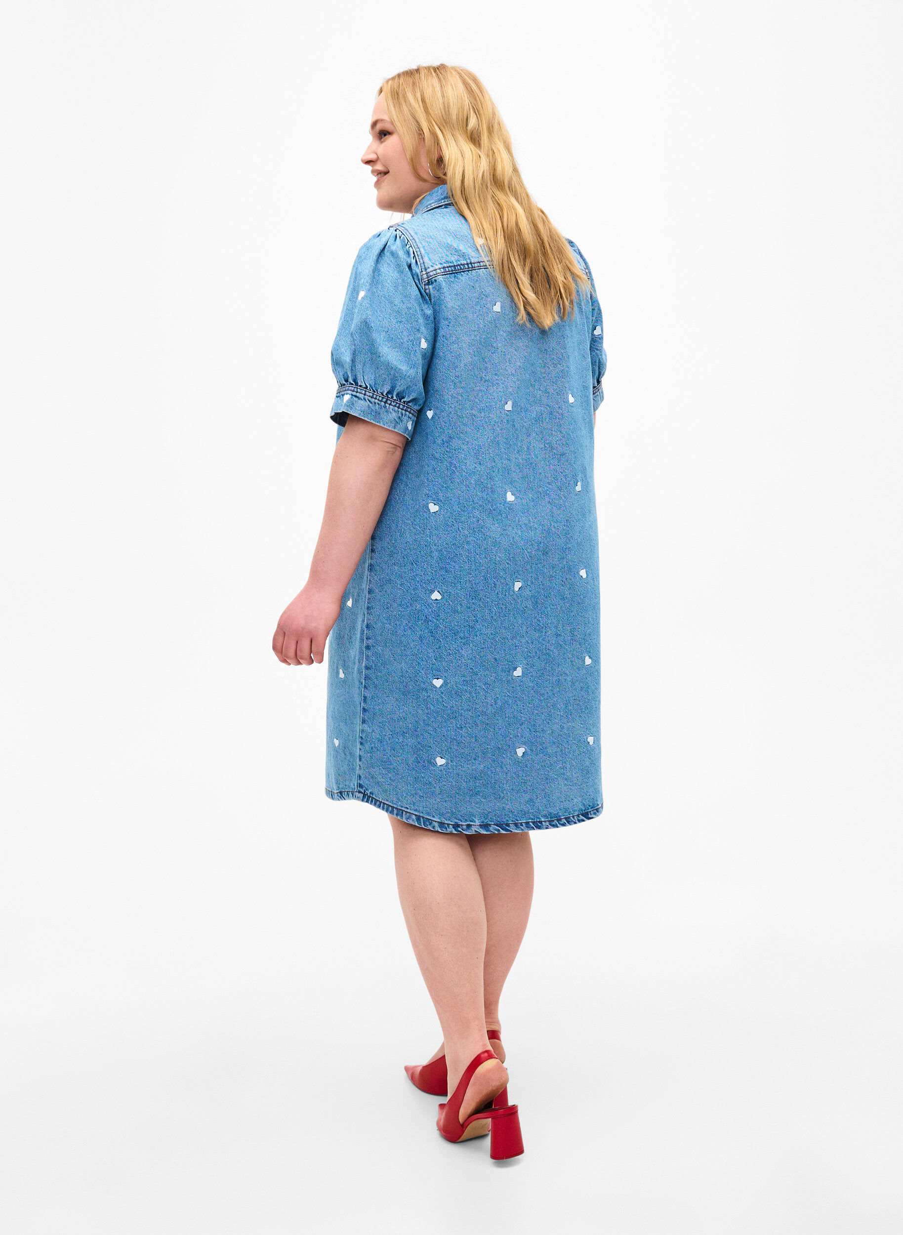 Zizzifashion Denim dress with embroidered hearts, Light blue denim, Model image number 1