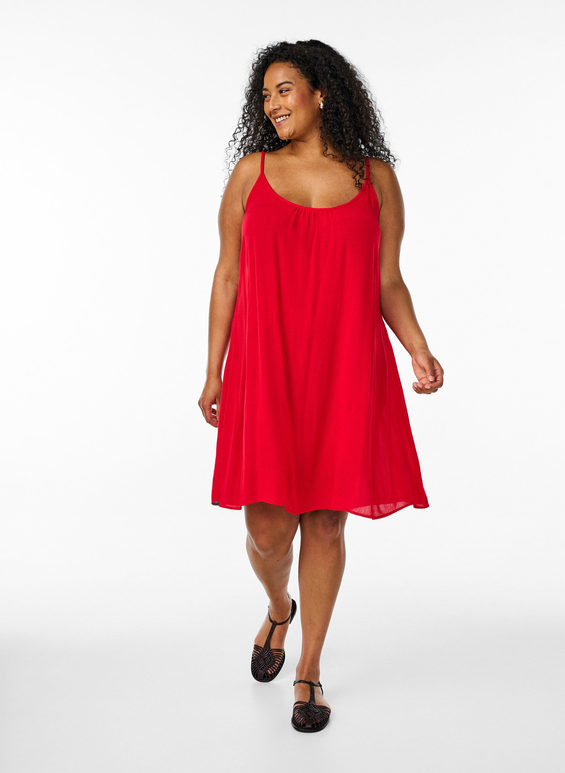 Solid colour strap dress in viscose, Red, Model