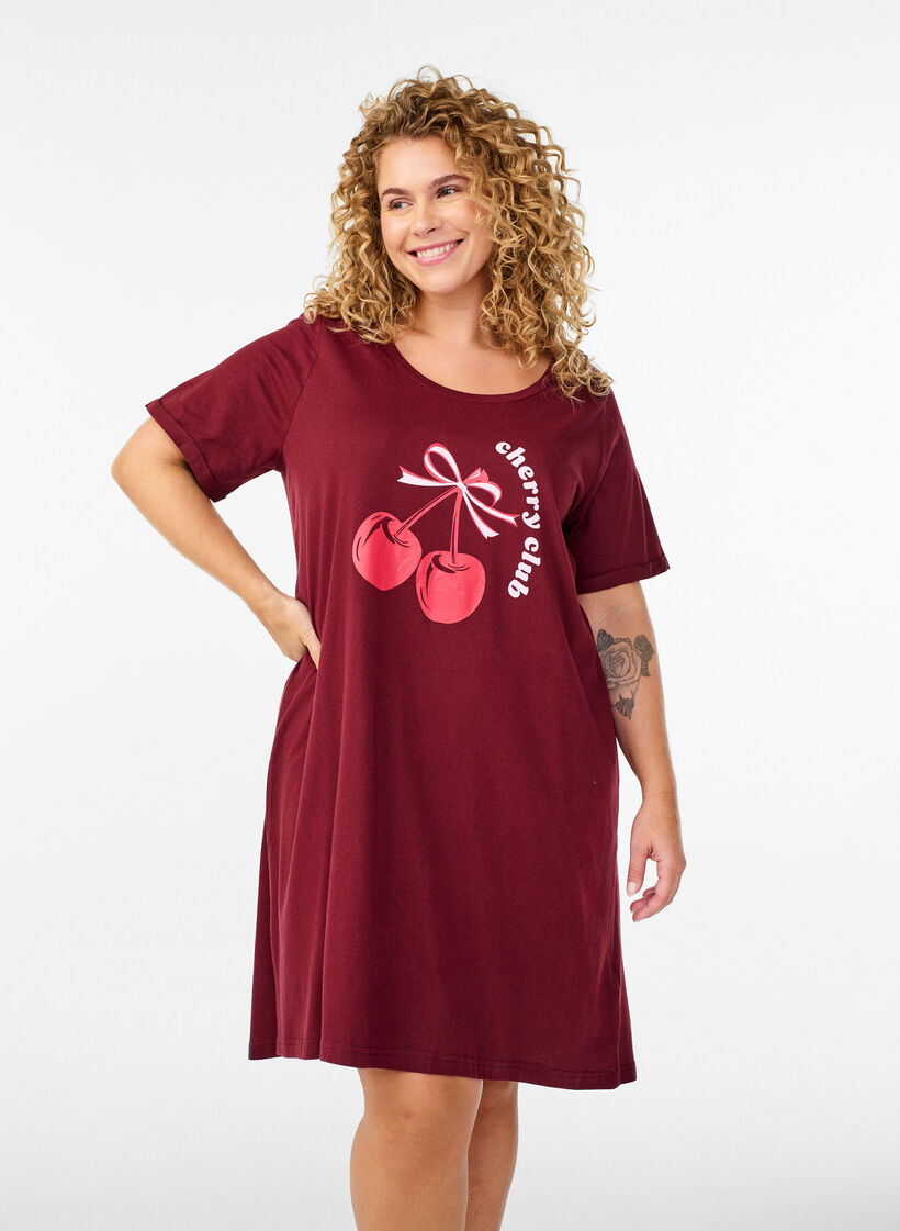 Short-sleeved nightgown in organic cotton, Red, Model image number 0