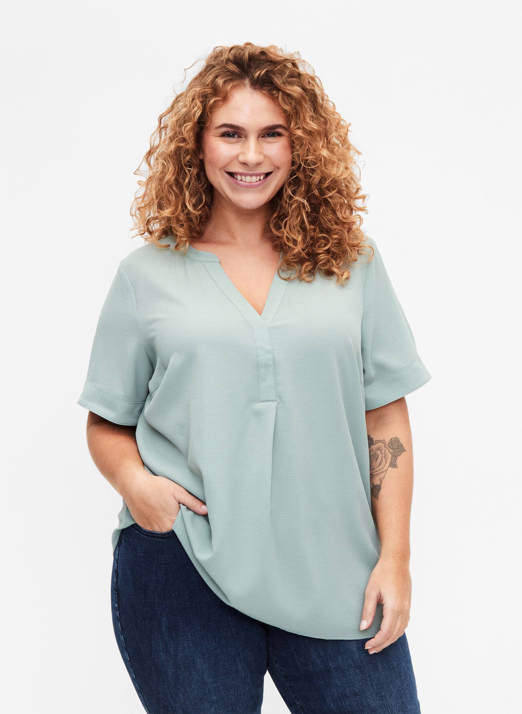 Zizzifashion Short-sleeved blouse with v-neckline, Green, Model image number 0