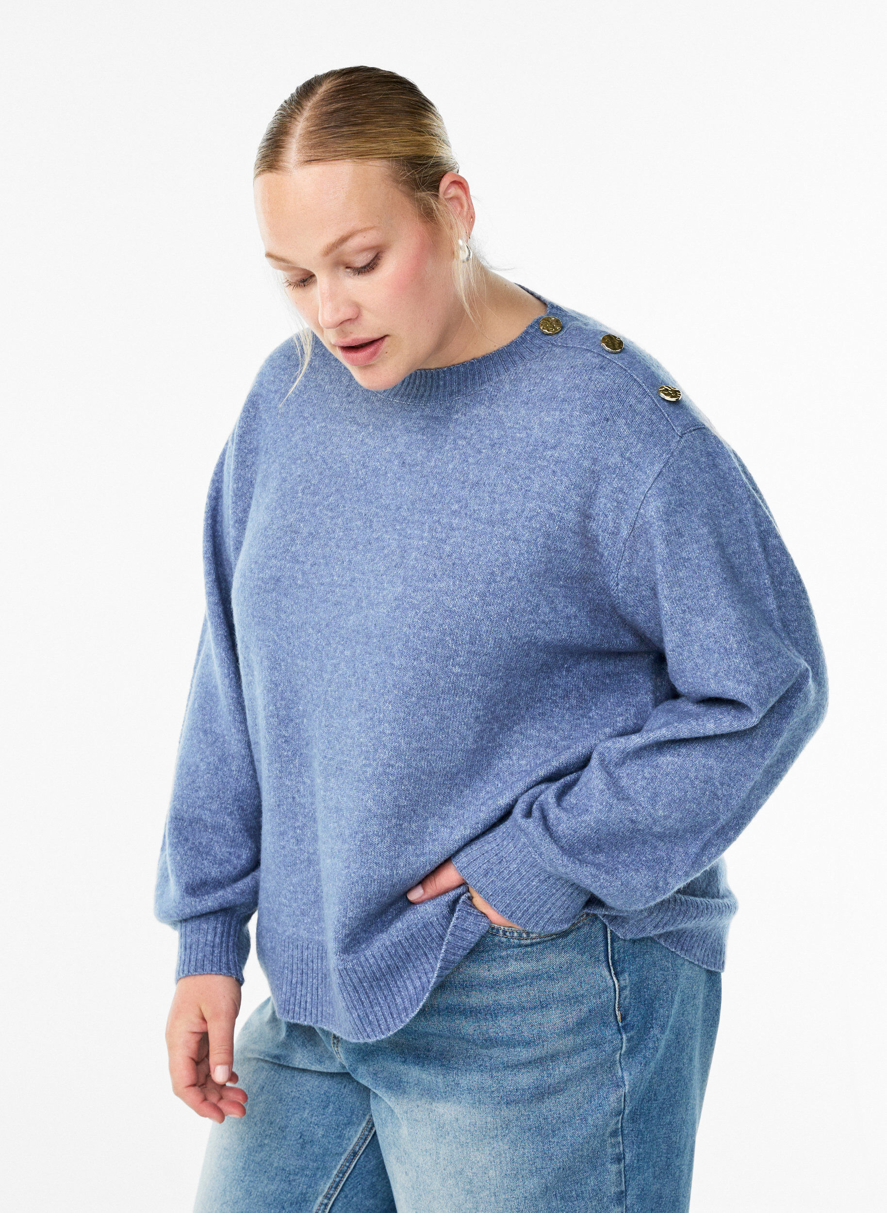 Knit blouse with button detail, Blue, Model