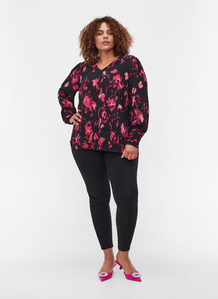 Long-sleeved, printed viscose blouse, Black Pink AOP, Model image number 2