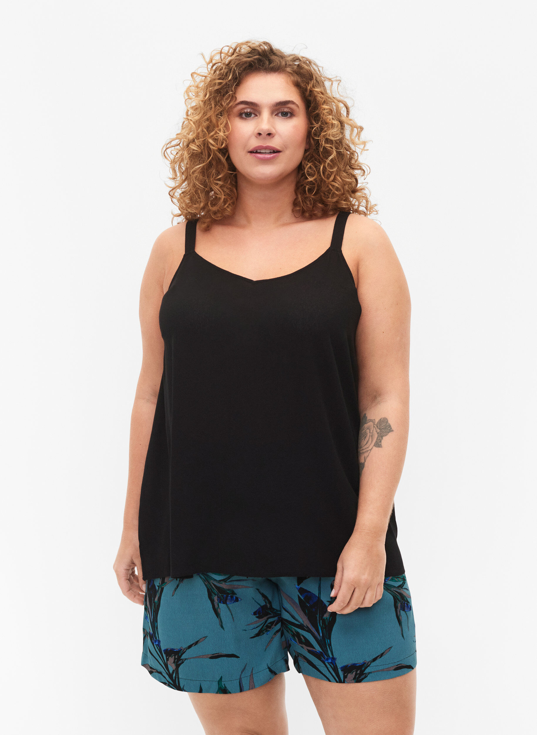 Zizzifashion Sleeveless top in viscose, Black, Model image number 0