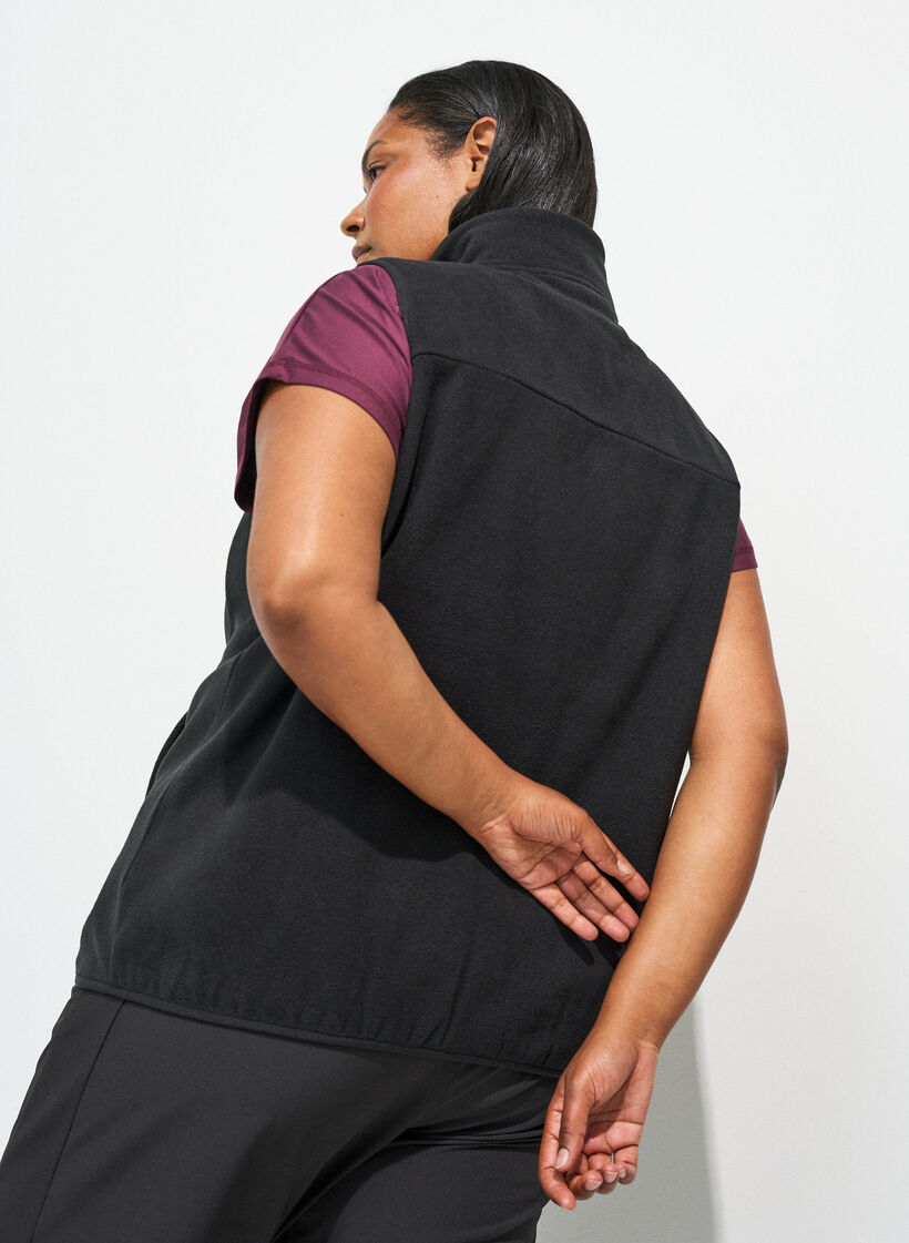 Lightweight training trousers with pockets, Black, Model image number 2