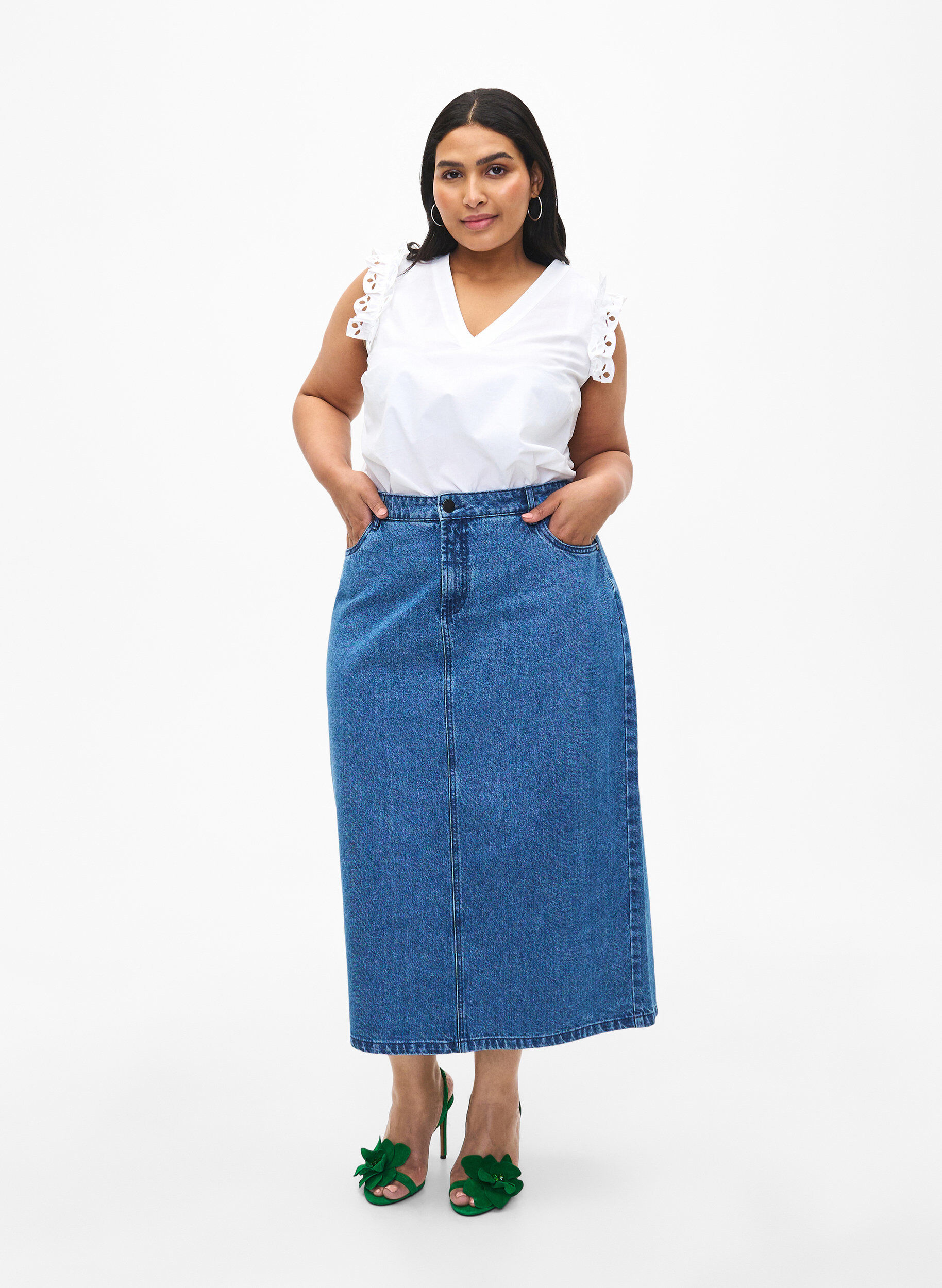 Zizzifashion Sleeveless cotton top with ruffles, White, Model image number 1