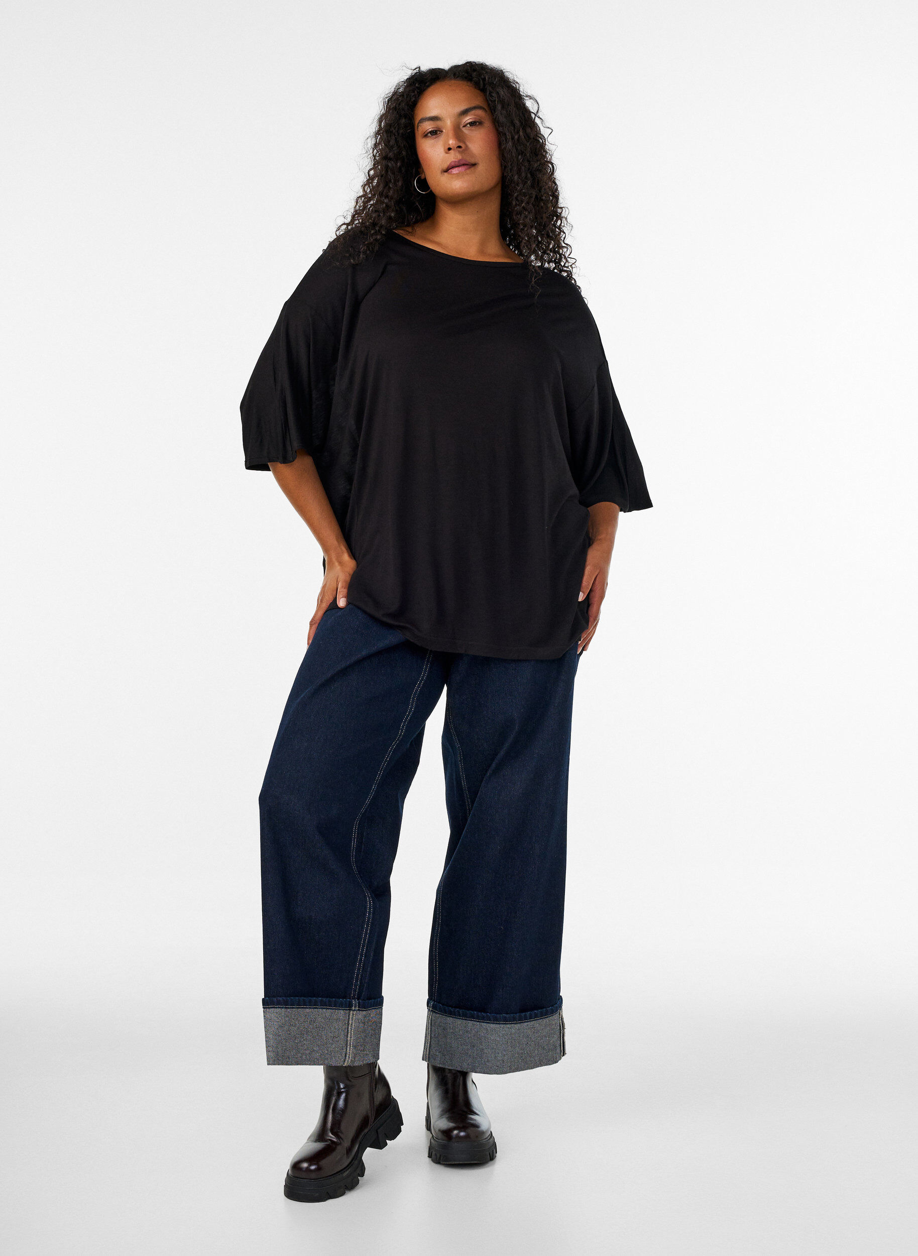 ZizzifashionLoose T-shirt in viscose jersey, Black, Model image number 1