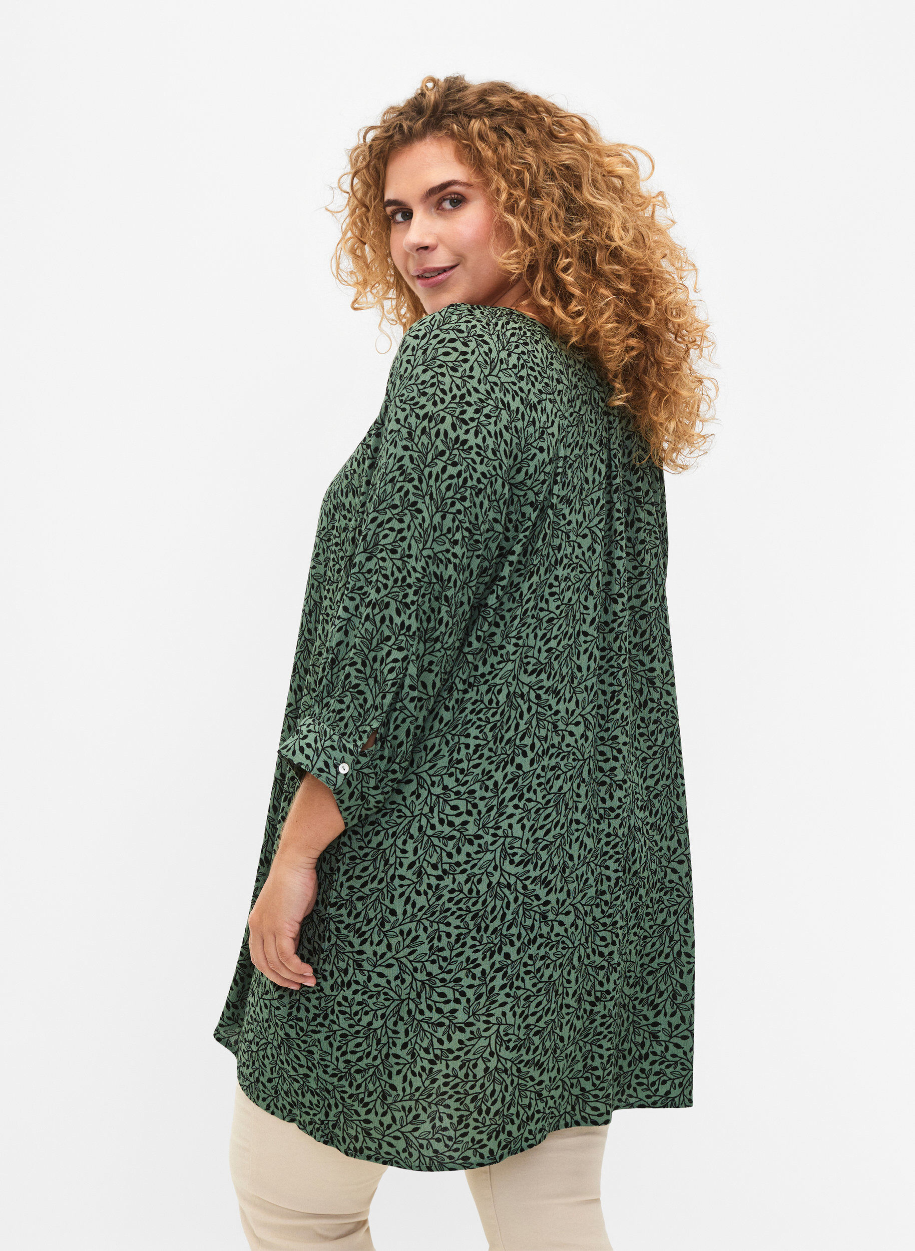 Zizzifashion Tunic in viscose with print and 3/4 sleeves, Green AOP, Model image number 1