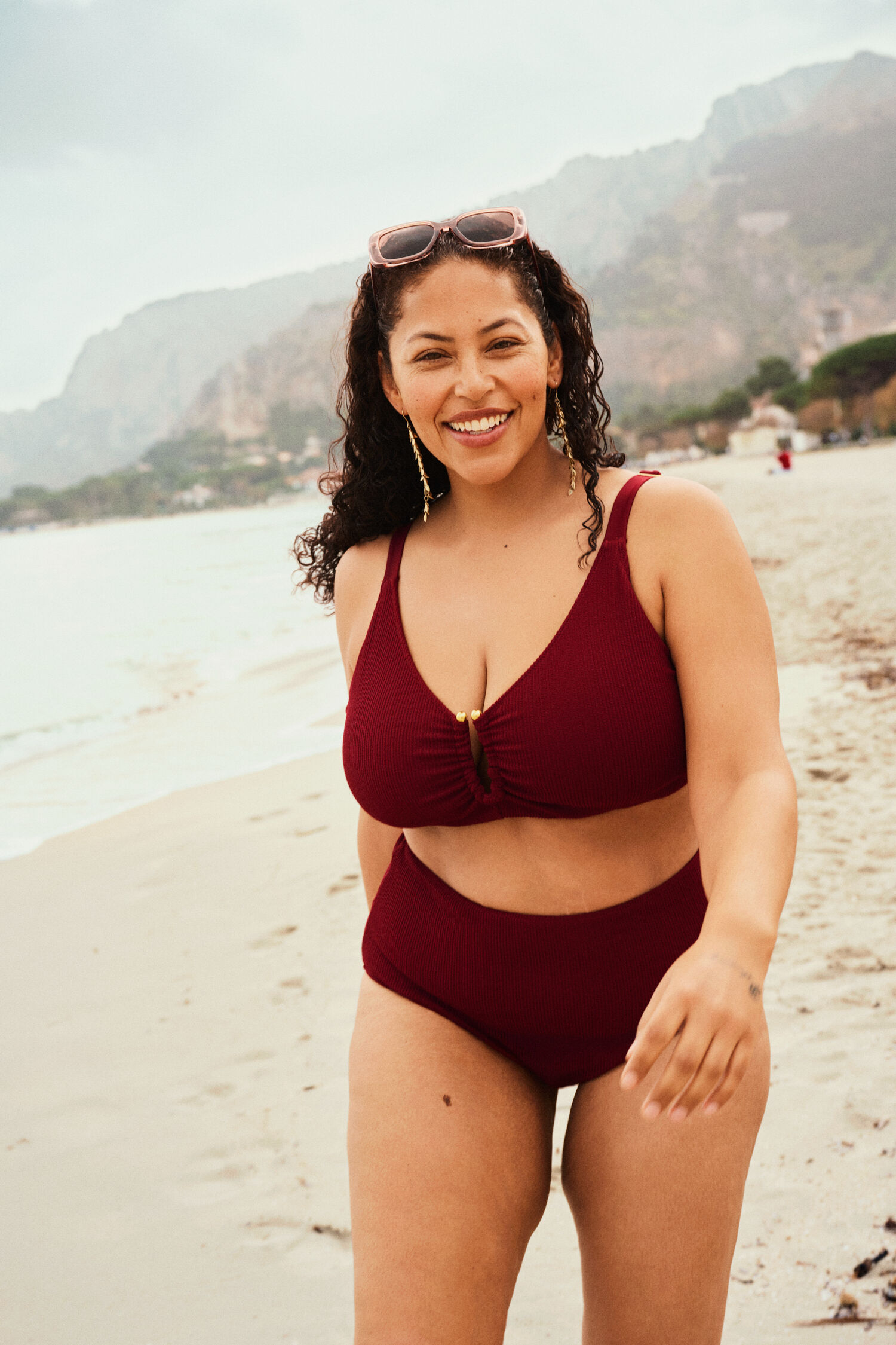 Zizzifashion Bikini with details, , Model