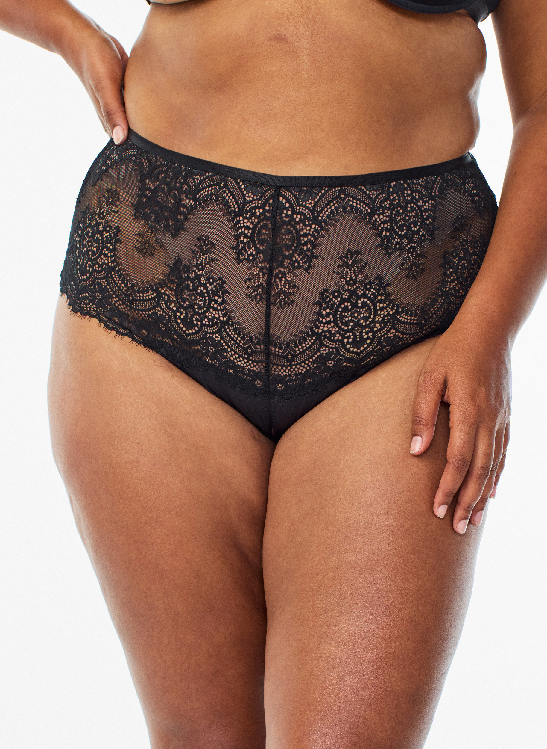 Zizzifashion Crotchless lace hipster thong, Black, Model image number 2