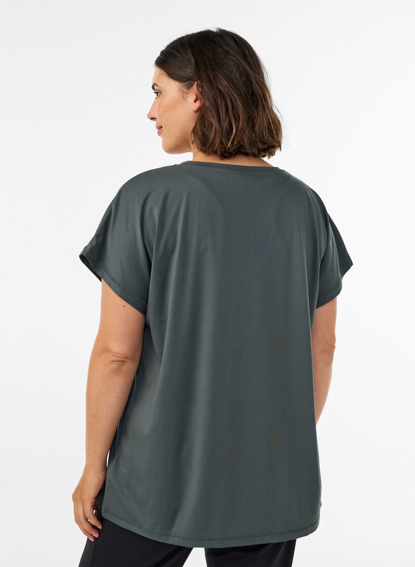 Loose training t-shirt with V-neck, Green, Model image number 2