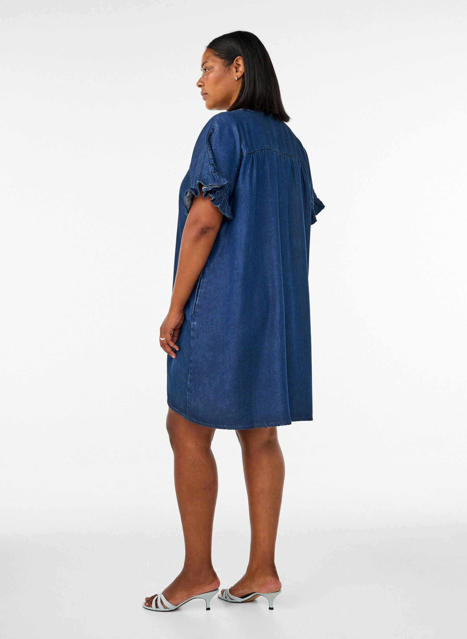 ZizzifashionDenim-look dress with button fastening and ruffle sleeves, Blue, Model image number 2