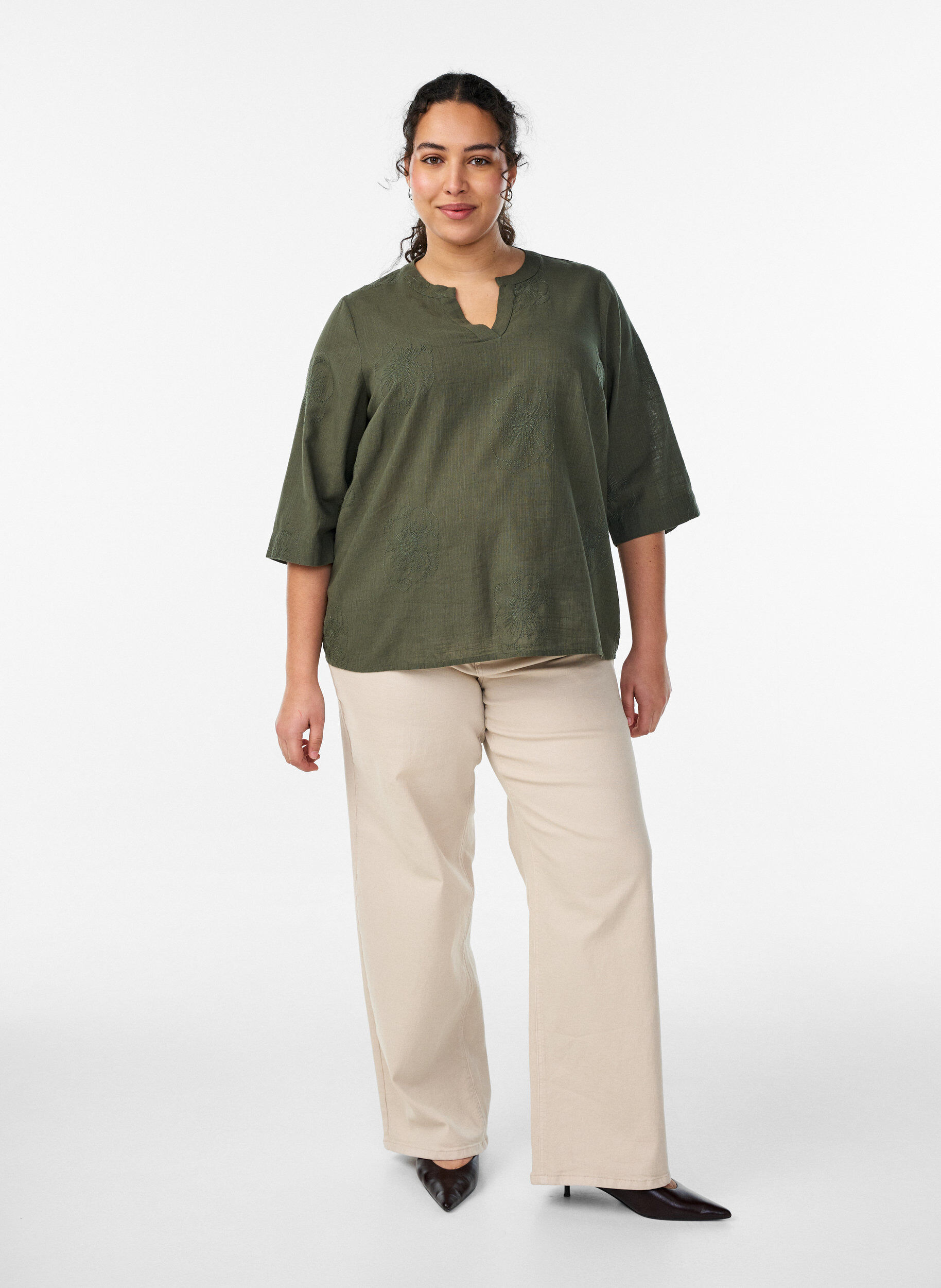 Zizzifashion Cotton blouse with embroidered details and 3/4 sleeves, Green, Model image number 1