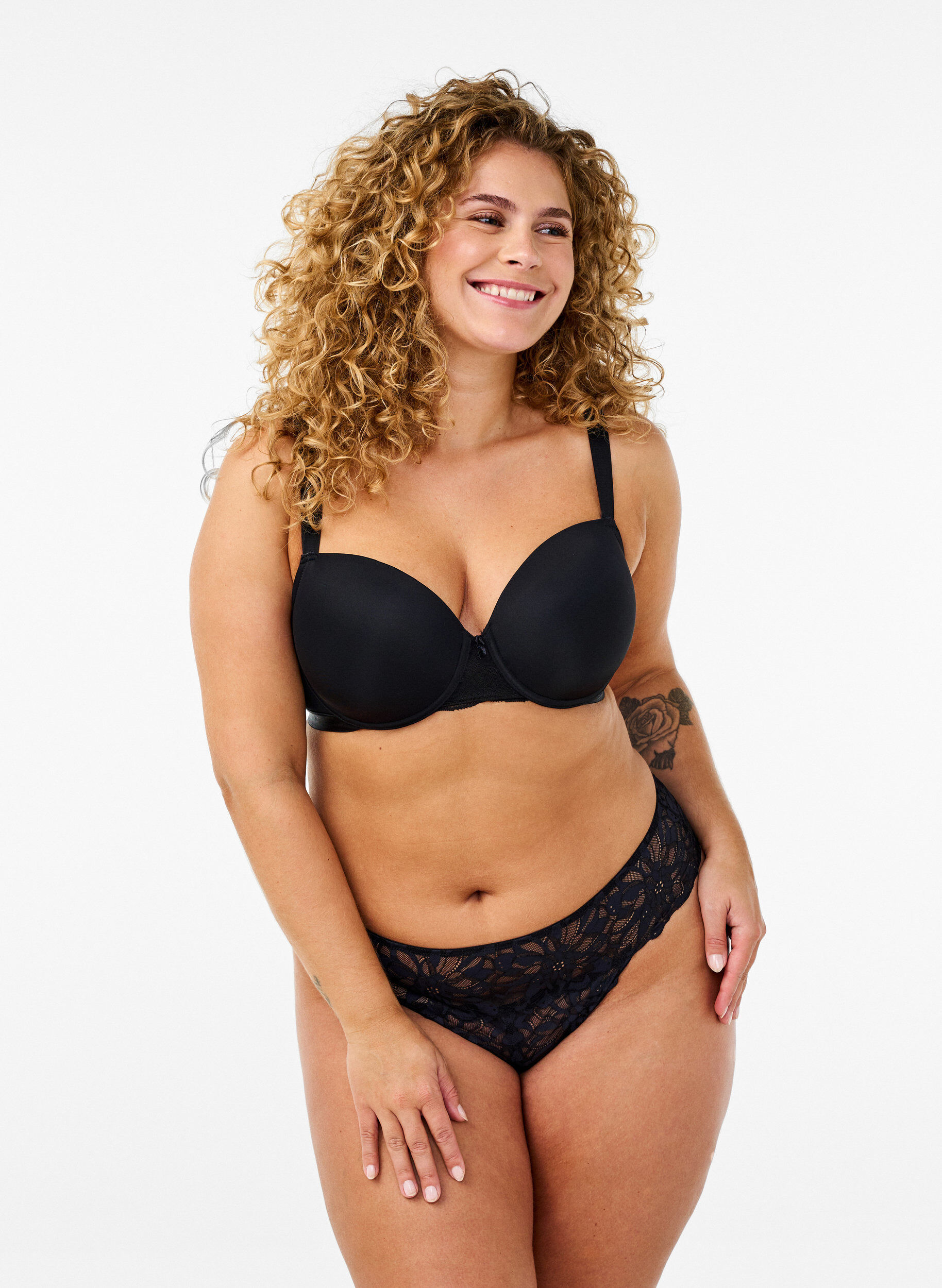 Zizzifashion Crotchless lace thong, Black, Model image number 0