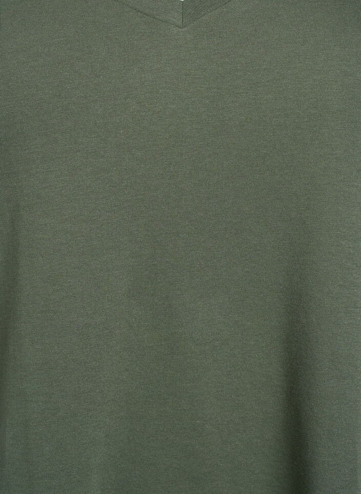 Short sleeve t-shirt with v-neckline, Green, Packshot image number 2