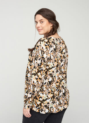 Printed viscose blouse with button fastening, Flower AOP, Model image number 1