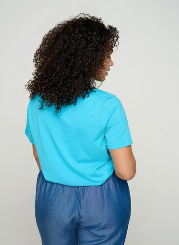 Basic t-shirt with v-neck, River Blue, Model image number 1