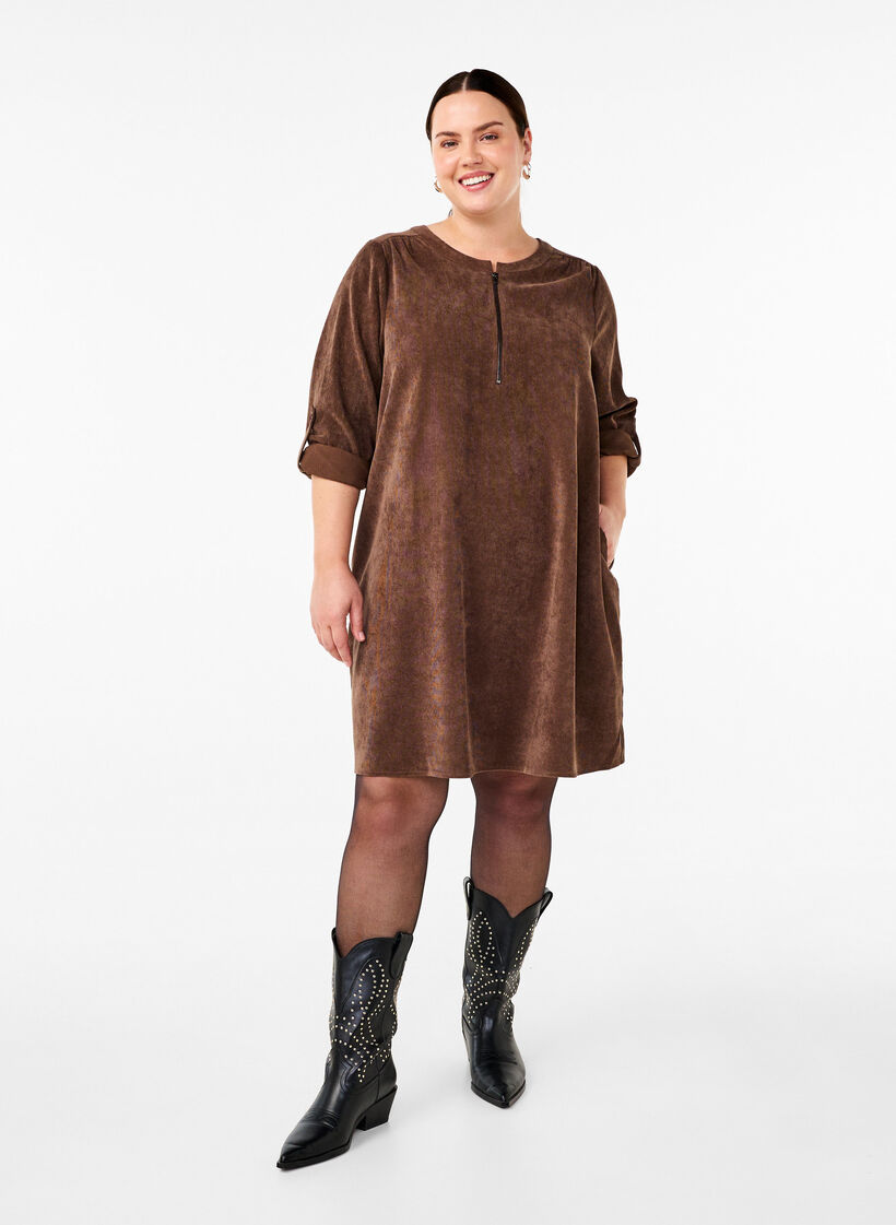 Velvet dress with a zip detail, Chocolate Martini, Model image number 2