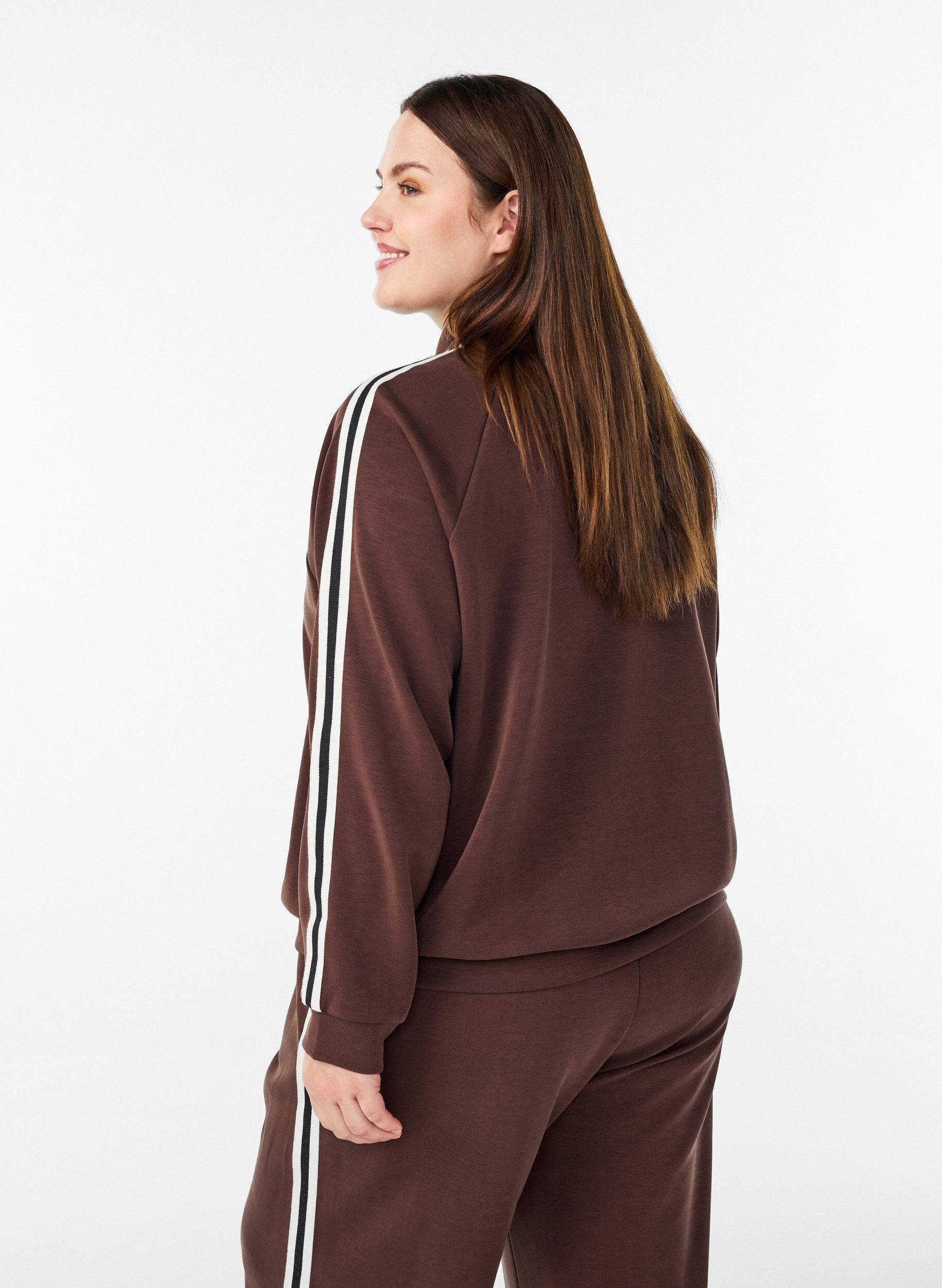 Zizzifashion High-neck training top with stripes on the sleeves, Brown, Model image number 1