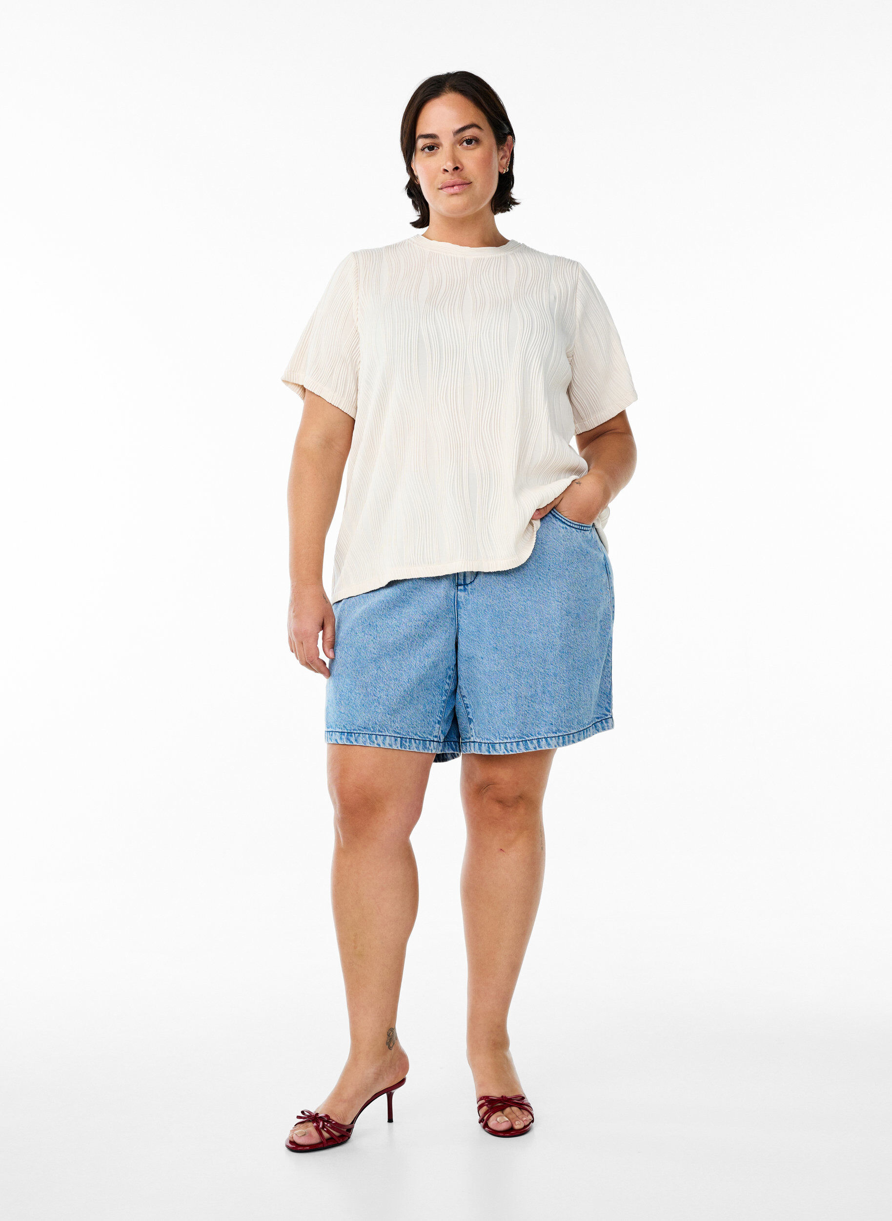 Zizzifashion Blouse with short sleeves and a wavy texture, Beige, Model image number 1