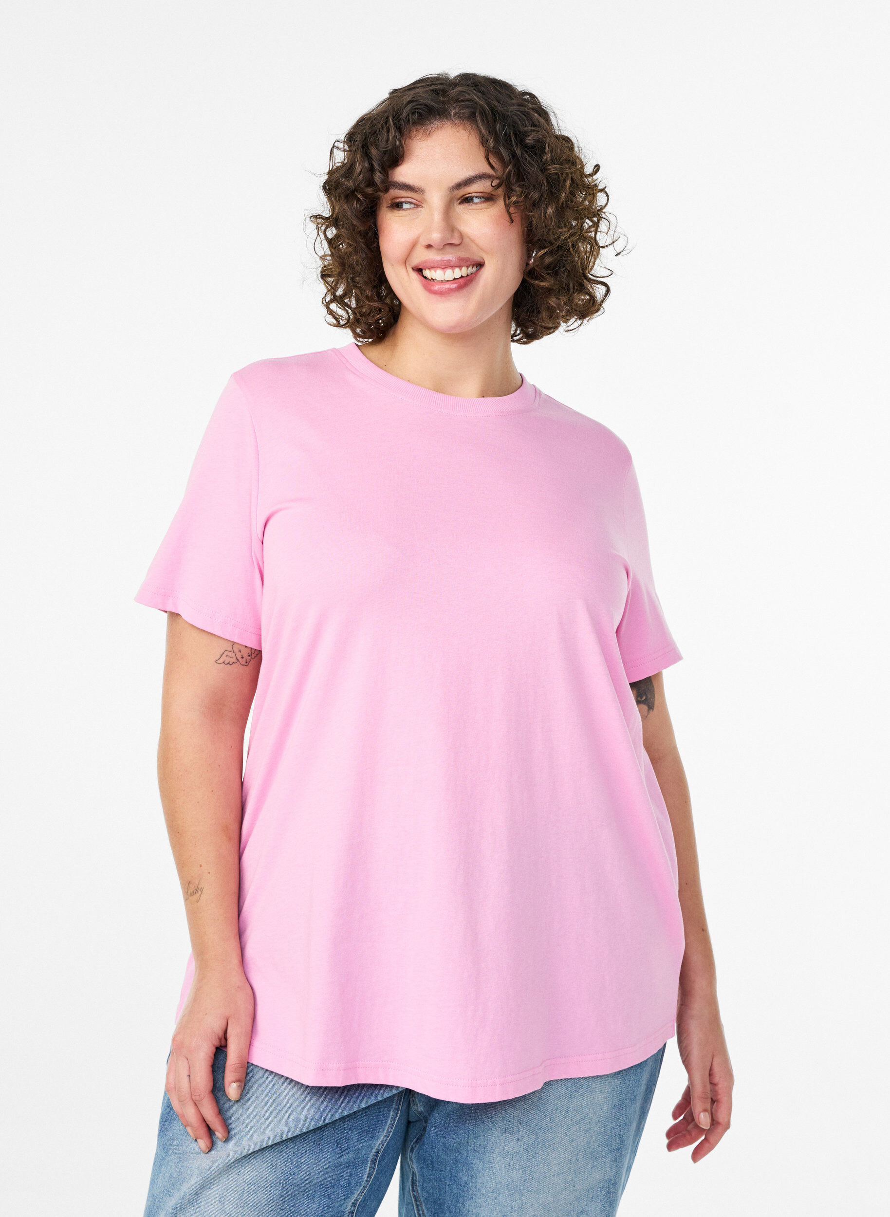 Basic cotton T-shirt with round neck, Pink, Model